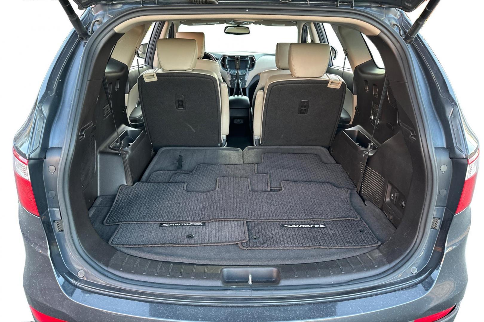 2015 Blue Hyundai Santa Fe Limited AWD (KM8SRDHF6FU) with an 3.3L V6 DOHC 24V engine, 6-Speed Automatic transmission, located at 344 S Washington Blvd, Ogden, UT, 84404, (801) 399-1799, 41.255482, -111.970848 - Photo#11