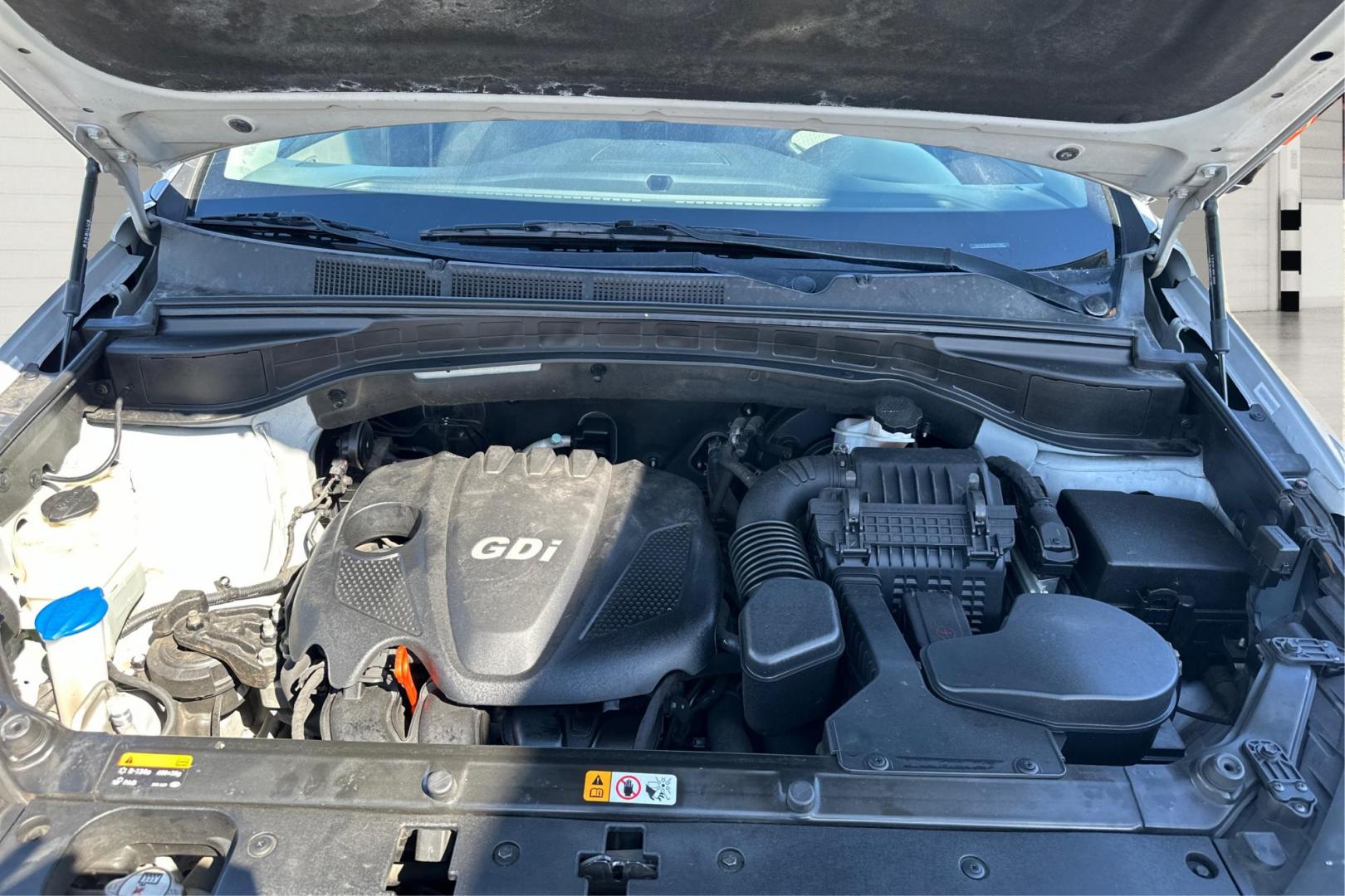 2015 Silver Hyundai Santa Fe Sport 2.4 FWD (5XYZT3LB1FG) with an 2.4L L4 DOHC 16V engine, 6-Speed Automatic transmission, located at 7755 State Street, Midvale, UT, 84047, (801) 753-9063, 40.610329, -111.890656 - Photo#10