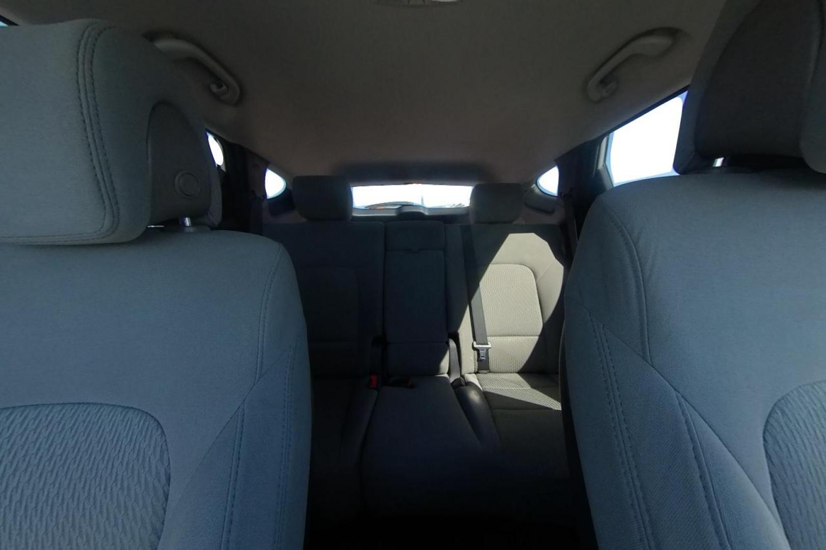 2015 Silver Hyundai Santa Fe Sport 2.4 FWD (5XYZT3LB1FG) with an 2.4L L4 DOHC 16V engine, 6-Speed Automatic transmission, located at 7755 State Street, Midvale, UT, 84047, (801) 753-9063, 40.610329, -111.890656 - Photo#18