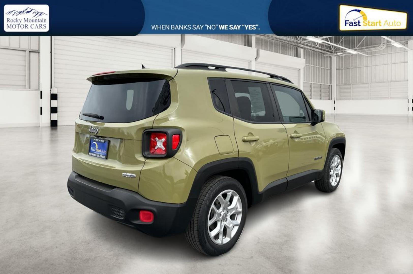 2015 Brown JEEP Renegade (ZACCJABT0FP) with an 2.4 engine, located at 7755 State Street, Midvale, UT, 84047, (801) 753-9063, 40.610329, -111.890656 - Photo#2