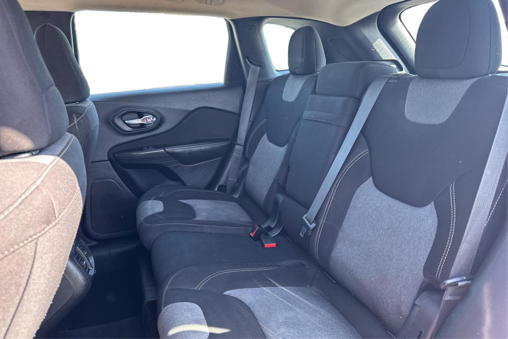 2015 Red Jeep Cherokee Sport FWD (1C4PJLAB8FW) with an 2.4L L4 DOHC 16V engine, 9-Speed Automatic transmission, located at 7755 State Street, Midvale, UT, 84047, (801) 753-9063, 40.610329, -111.890656 - Photo#15