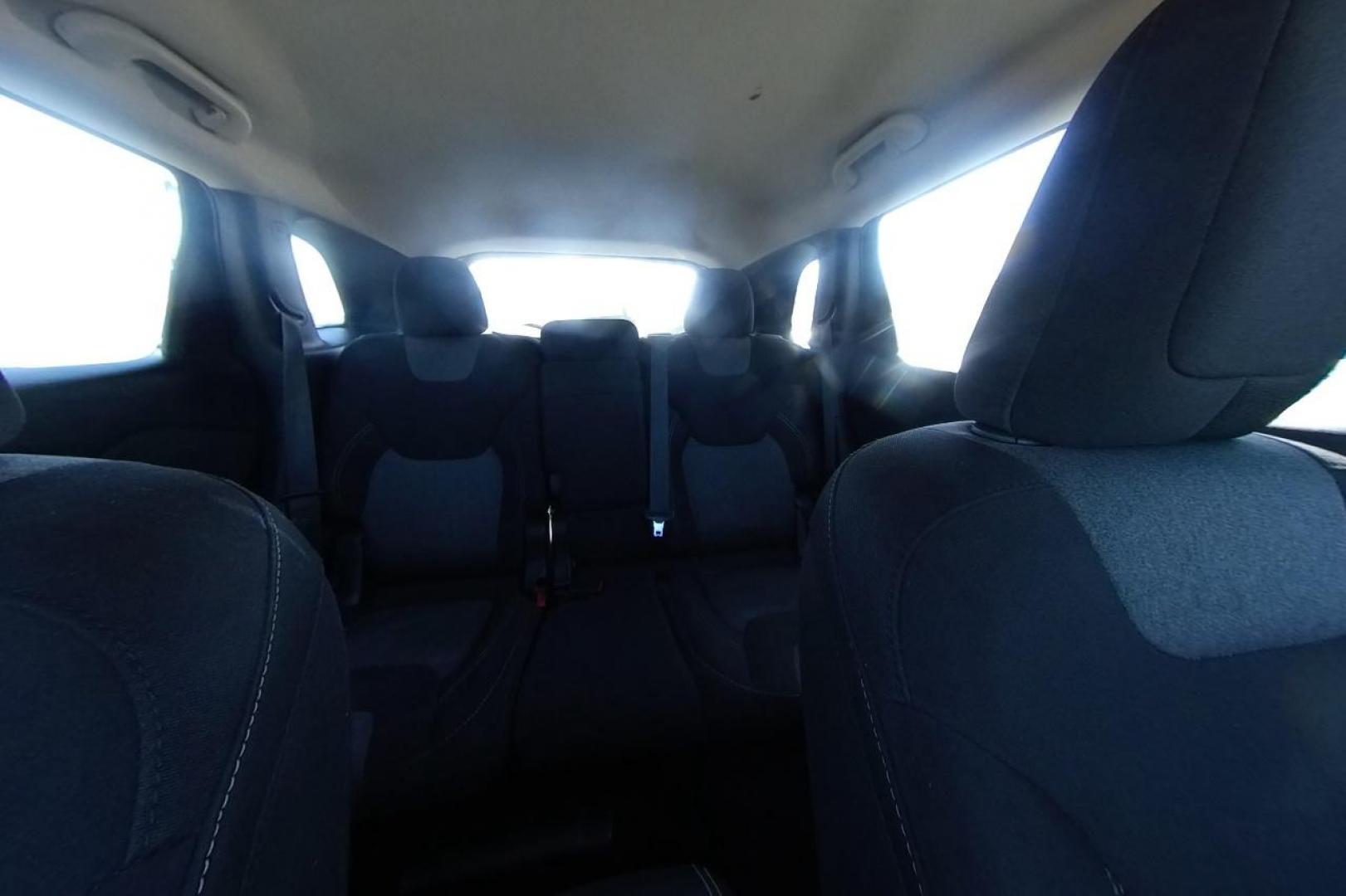 2015 Red Jeep Cherokee Sport FWD (1C4PJLAB8FW) with an 2.4L L4 DOHC 16V engine, 9-Speed Automatic transmission, located at 7755 State Street, Midvale, UT, 84047, (801) 753-9063, 40.610329, -111.890656 - Photo#18