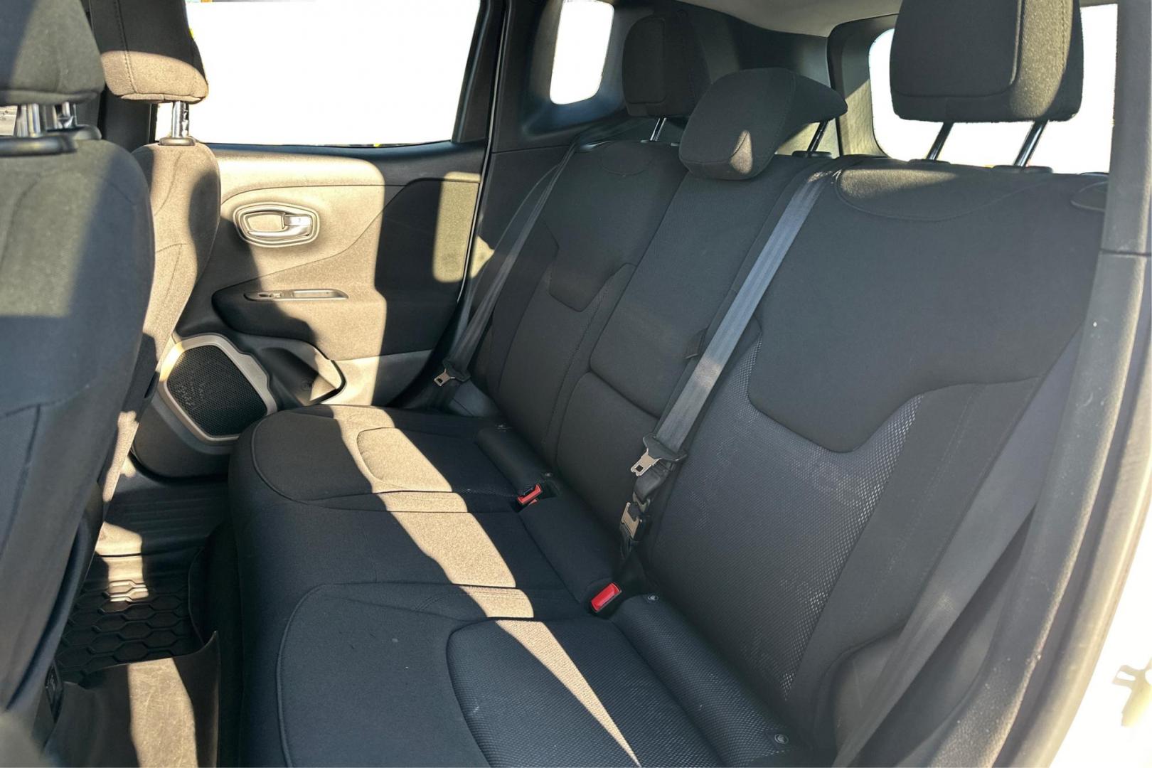 2015 White Jeep Renegade Latitude FWD (ZACCJABTXFP) with an 2.4L L4 engine, 6-Speed Manual transmission, located at 7755 State Street, Midvale, UT, 84047, (801) 753-9063, 40.610329, -111.890656 - Photo#15