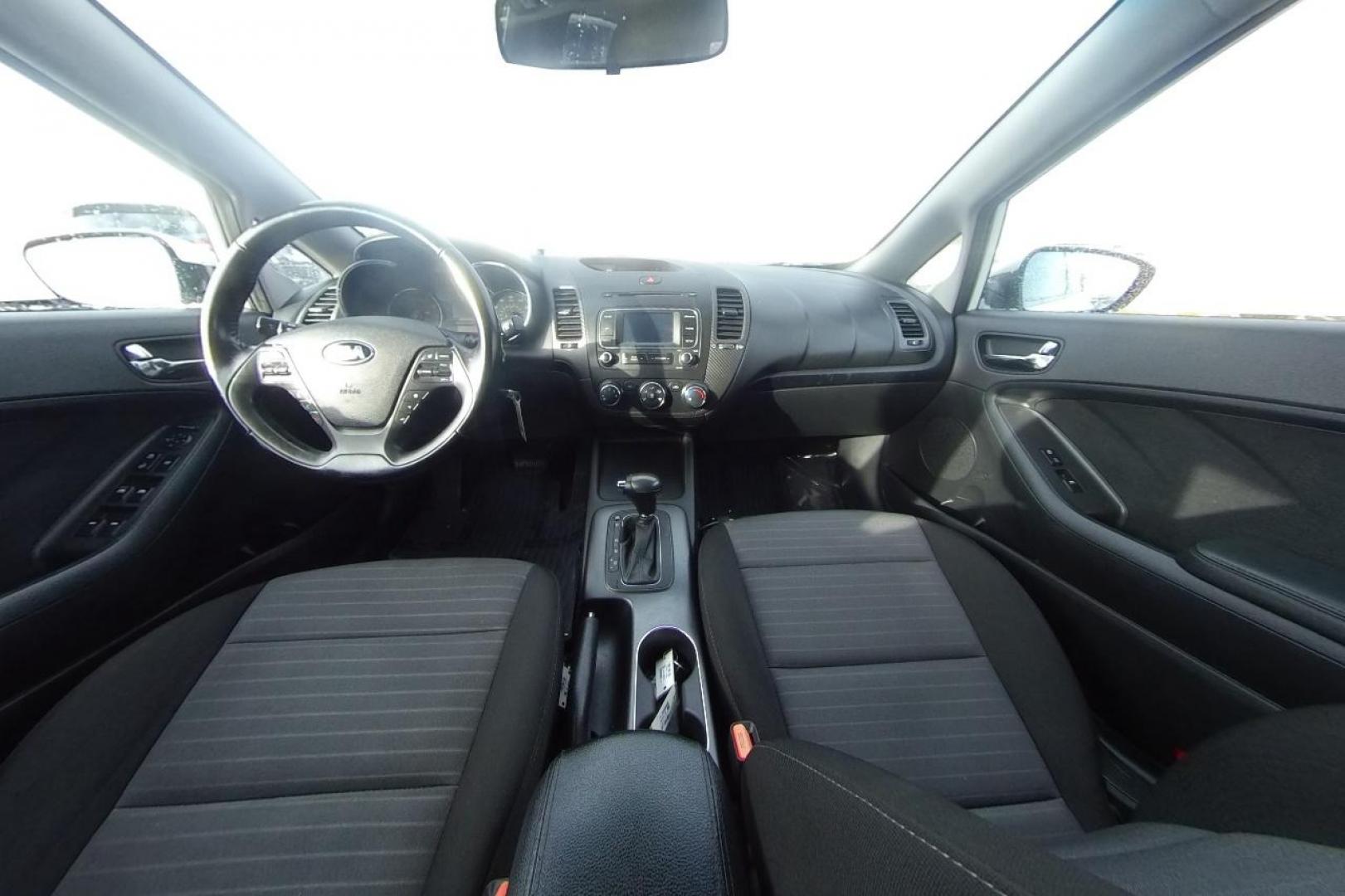 2015 White Kia Forte 5-Door EX (KNAFX5A83F5) with an 2.0L L4 DOHC 16V engine, 6-Speed Automatic transmission, located at 7755 State Street, Midvale, UT, 84047, (801) 753-9063, 40.610329, -111.890656 - Photo#16