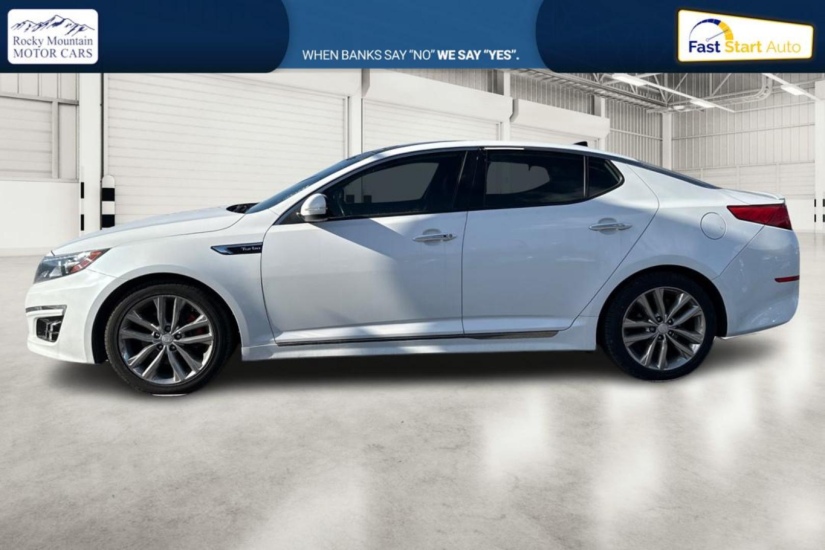 2015 White Kia Optima SX Turbo (5XXGR4A68FG) with an 2.0L L4 DOHC 16V TURBO engine, 6-Speed Automatic transmission, located at 344 S Washington Blvd, Ogden, UT, 84404, (801) 399-1799, 41.255482, -111.970848 - Photo#6