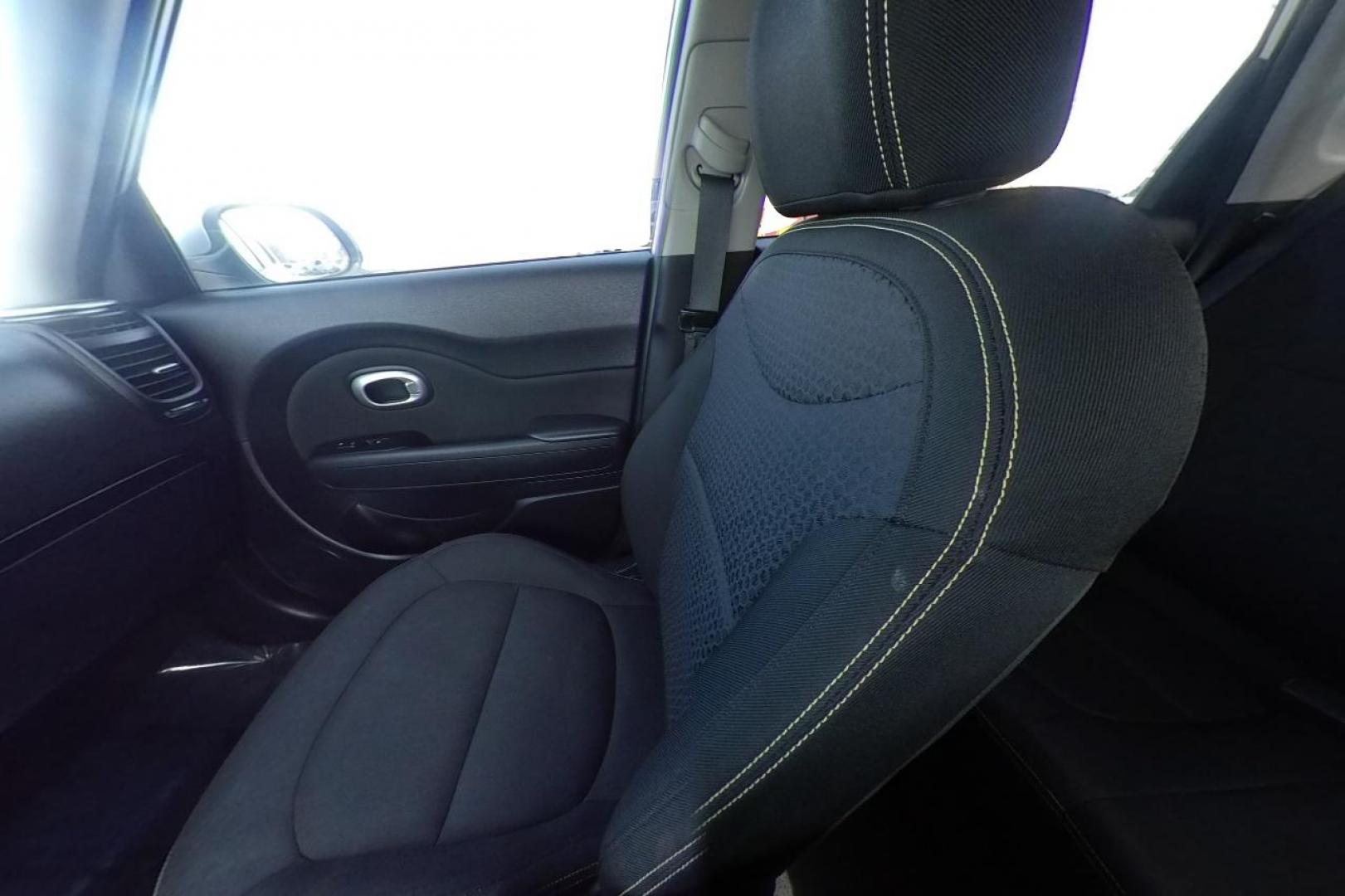 2015 Silver Kia Soul + (KNDJP3A58F7) with an 2.0L L4 DOHC 16V engine, 6-Speed Automatic transmission, located at 7755 State Street, Midvale, UT, 84047, (801) 753-9063, 40.610329, -111.890656 - Photo#17