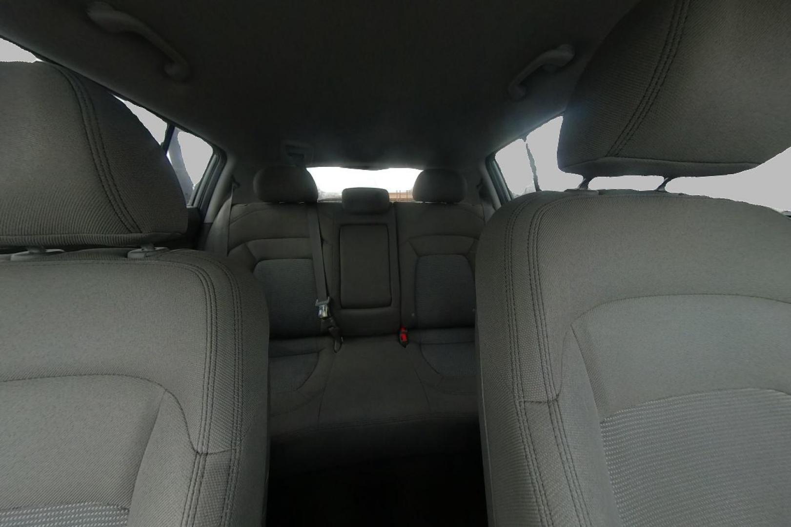 2015 Silver Kia Sportage LX FWD (KNDPB3AC7F7) with an 2.4L V6 DOHC 24V engine, 6-Speed Automatic transmission, located at 7755 State Street, Midvale, UT, 84047, (801) 753-9063, 40.610329, -111.890656 - Photo#18