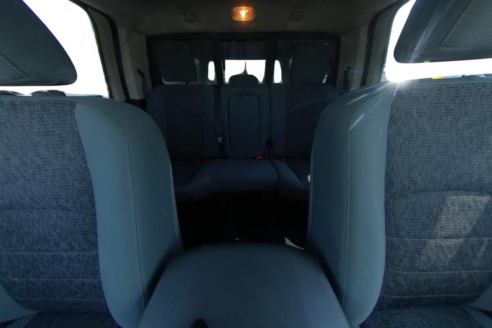 2015 Black RAM 1500 SLT Crew Cab SWB 4WD (1C6RR7LT3FS) with an 5.7L V8 OHV 16V engine, 6-Speed Automatic transmission, located at 7755 State Street, Midvale, UT, 84047, (801) 753-9063, 40.610329, -111.890656 - Photo#15