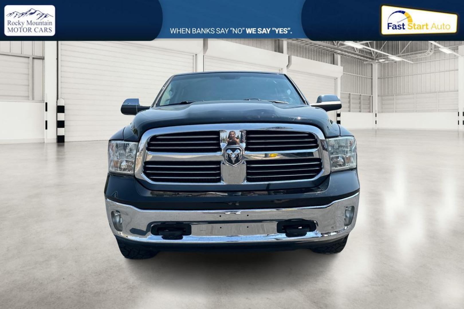2015 Black RAM 1500 SLT Crew Cab SWB 4WD (1C6RR7LT3FS) with an 5.7L V8 OHV 16V engine, 6-Speed Automatic transmission, located at 7755 State Street, Midvale, UT, 84047, (801) 753-9063, 40.610329, -111.890656 - Photo#7