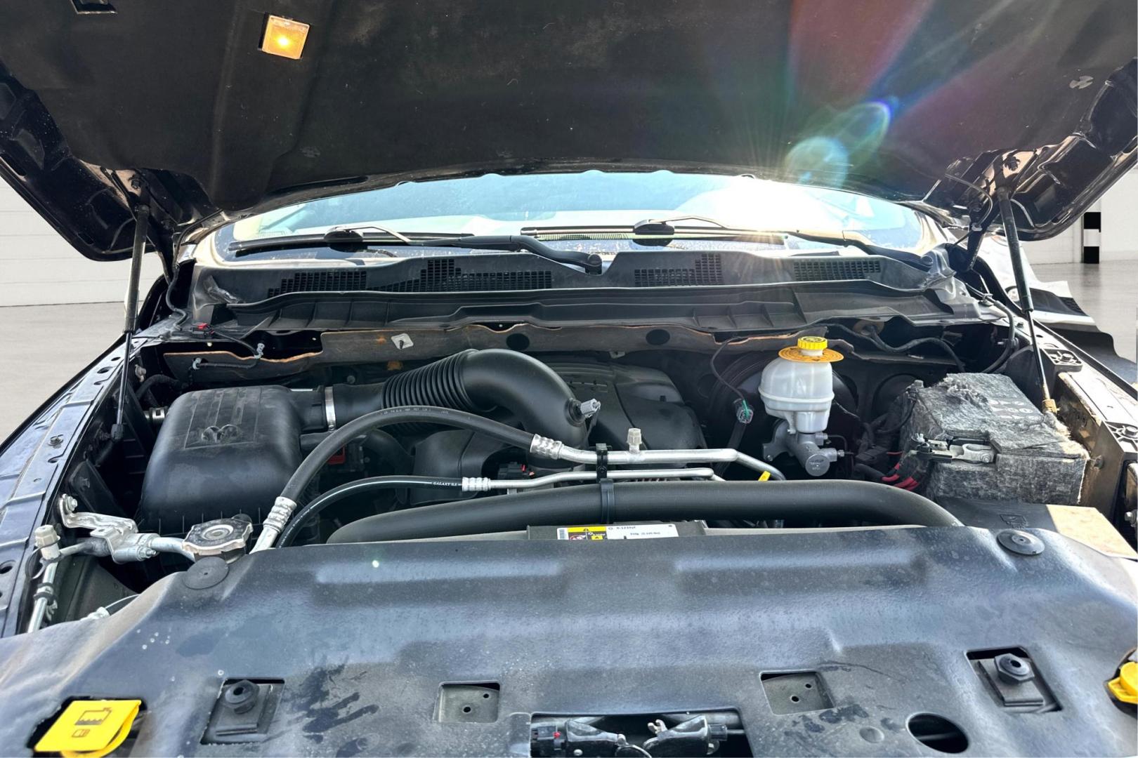 2015 Black RAM 1500 SLT Crew Cab SWB 4WD (1C6RR7LT3FS) with an 5.7L V8 OHV 16V engine, 6-Speed Automatic transmission, located at 7755 State Street, Midvale, UT, 84047, (801) 753-9063, 40.610329, -111.890656 - Photo#8