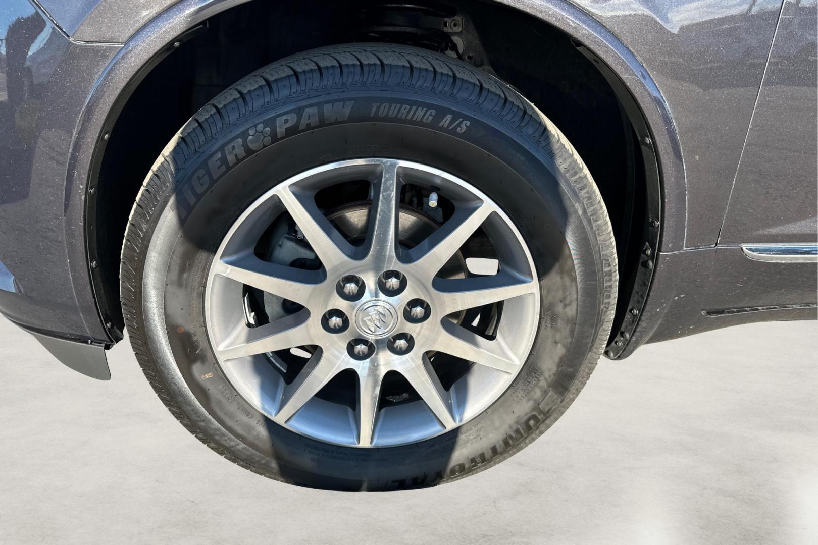 2016 Gray Buick Enclave Leather FWD (5GAKRBKD7GJ) with an 3.6L V6 DOHC 24V engine, 6-Speed Automatic Overdrive transmission, located at 7755 State Street, Midvale, UT, 84047, (801) 753-9063, 40.610329, -111.890656 - Photo#12