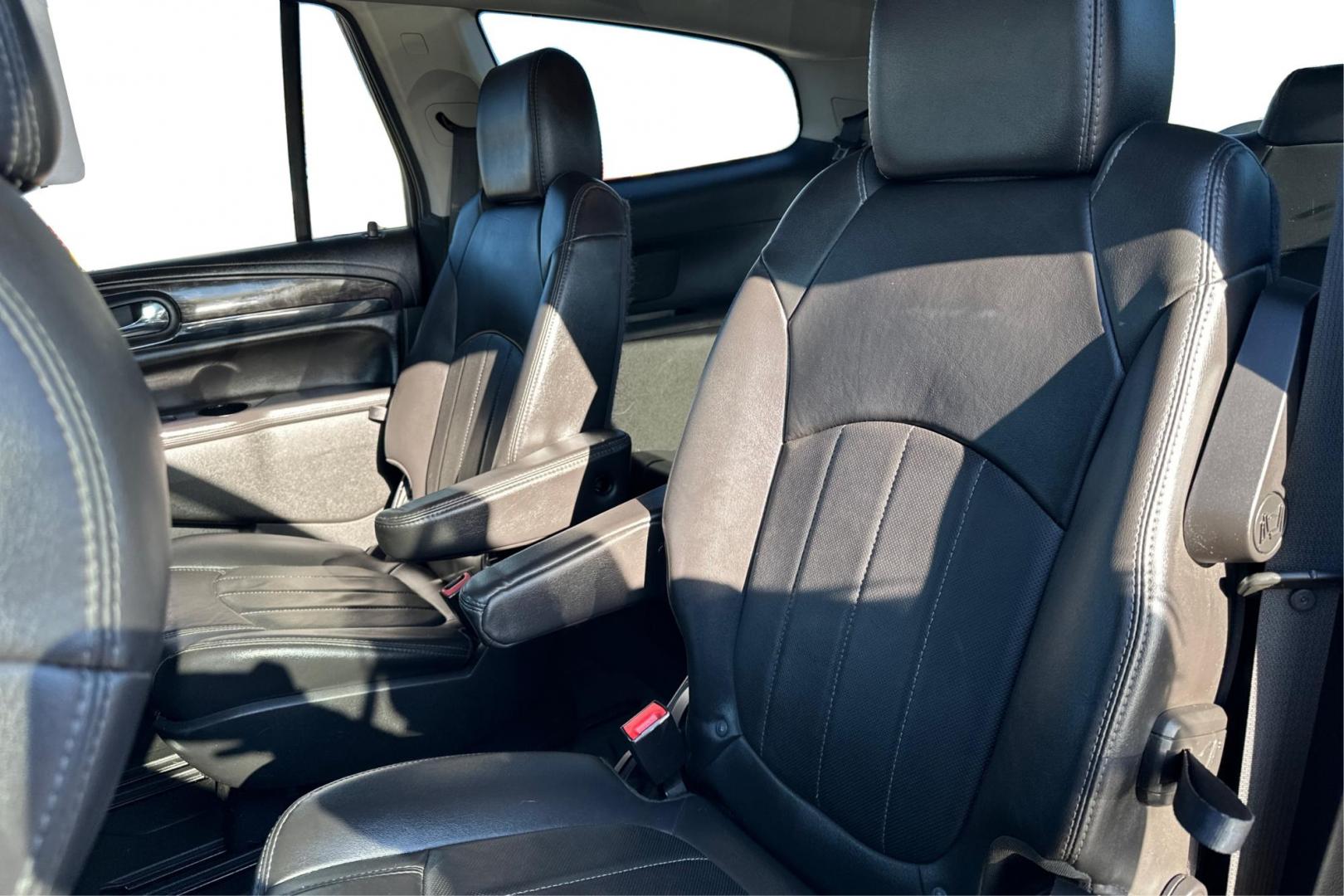 2016 Gray Buick Enclave Leather FWD (5GAKRBKD7GJ) with an 3.6L V6 DOHC 24V engine, 6-Speed Automatic Overdrive transmission, located at 7755 State Street, Midvale, UT, 84047, (801) 753-9063, 40.610329, -111.890656 - Photo#15