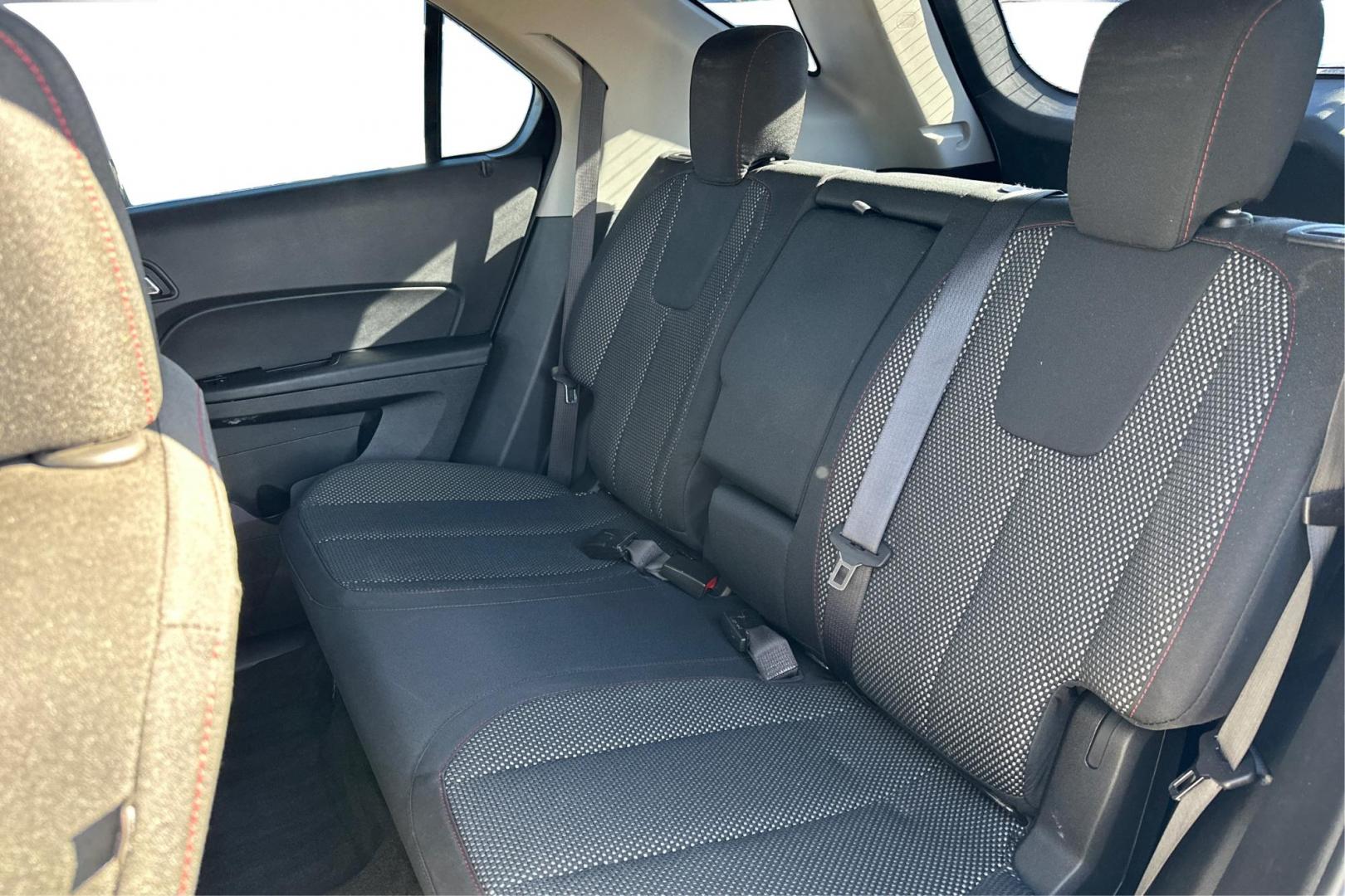 2016 White Chevrolet Equinox LS 2WD (2GNALBEK4G1) with an 2.4L L4 DOHC 16V FFV engine, 6A transmission, located at 7755 State Street, Midvale, UT, 84047, (801) 753-9063, 40.610329, -111.890656 - Photo#15