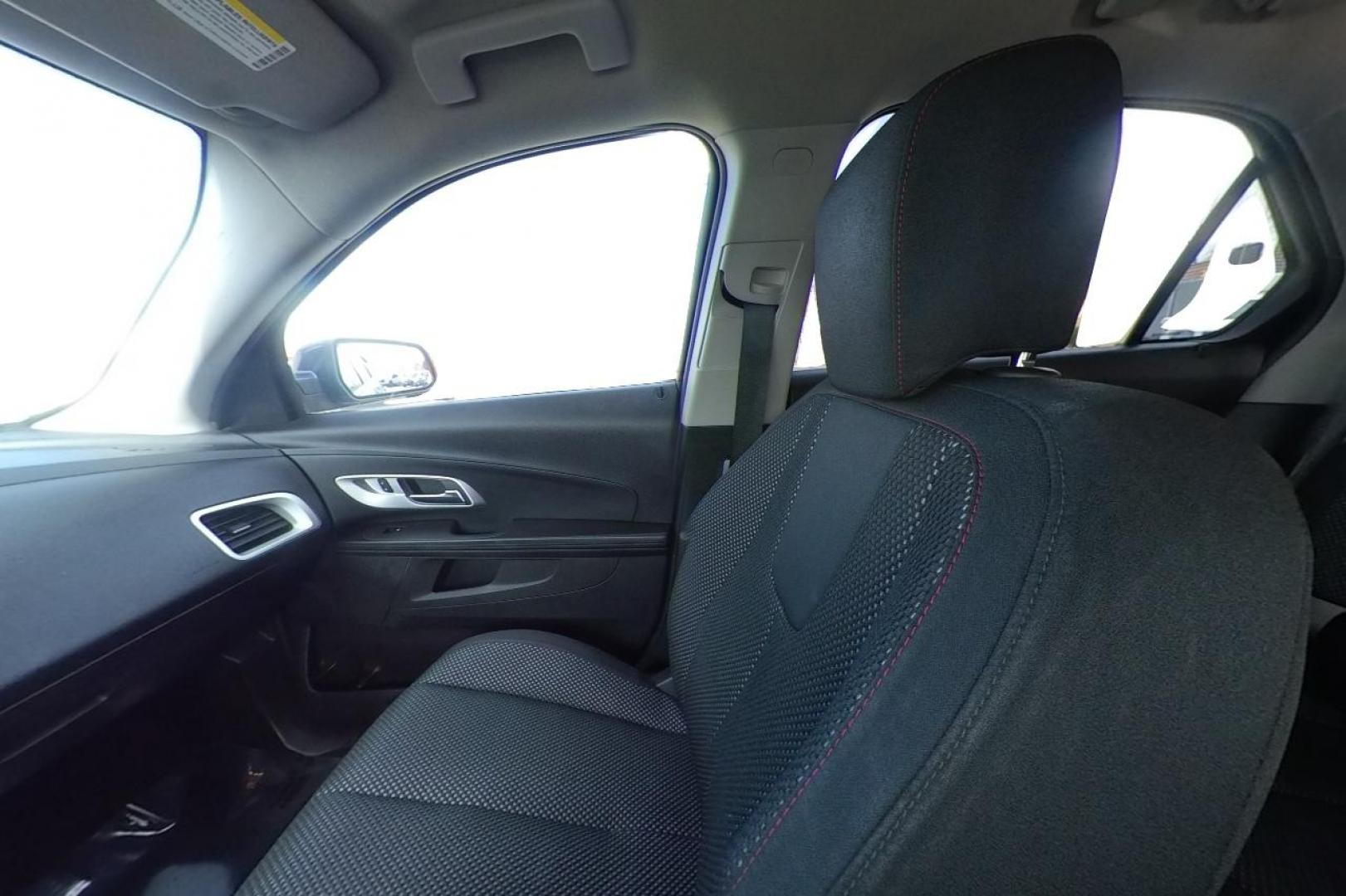2016 Blue Chevrolet Equinox LT 2WD (2GNALCEK7G1) with an 2.4L L4 DOHC 16V FFV engine, 6A transmission, located at 7755 State Street, Midvale, UT, 84047, (801) 753-9063, 40.610329, -111.890656 - Photo#17