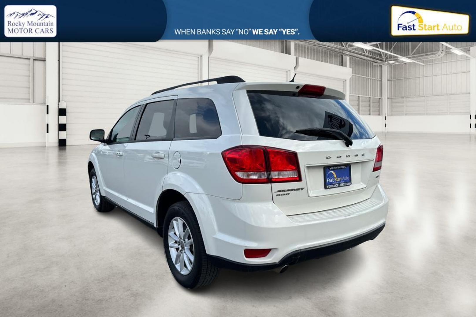 2016 White Dodge Journey SXT AWD (3C4PDDBG7GT) with an 3.6L V6 DOHC 24V engine, 6A transmission, located at 7755 State Street, Midvale, UT, 84047, (801) 753-9063, 40.610329, -111.890656 - Photo#5