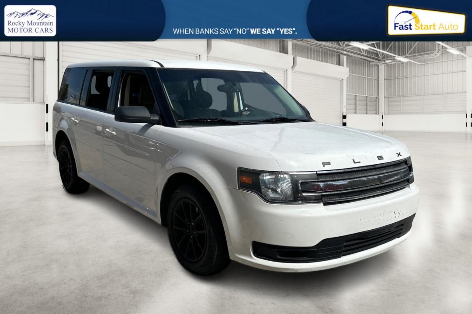 2016 White Ford Flex SE FWD (2FMGK5B82GB) with an 3.5L V6 DOHC 24V engine, 6A transmission, located at 767 S State Road, Pleasant Grove, UT, 84062, (801) 785-1058, 40.354839, -111.736687 - Photo#0