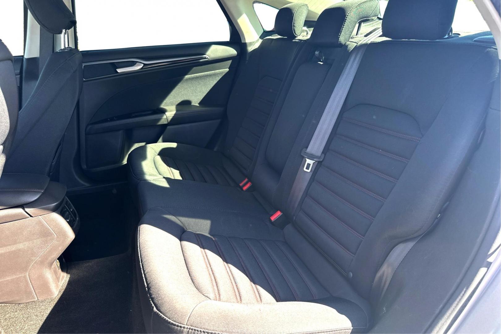 2016 Silver Ford Fusion SE (3FA6P0HD7GR) with an 1.5L L4 DOHC 16V engine, 6-Speed Automatic transmission, located at 7755 State Street, Midvale, UT, 84047, (801) 753-9063, 40.610329, -111.890656 - Photo#12