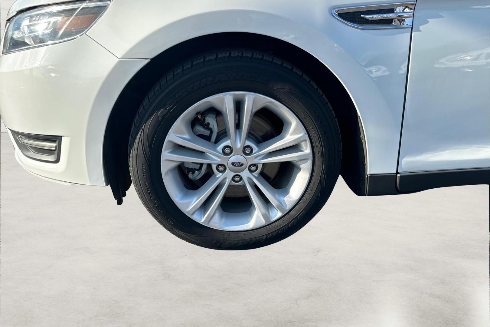 2016 White Ford Taurus SEL FWD (1FAHP2E83GG) with an 3.5L V6 DOHC 24V engine, 6A transmission, located at 7755 State Street, Midvale, UT, 84047, (801) 753-9063, 40.610329, -111.890656 - Photo#12