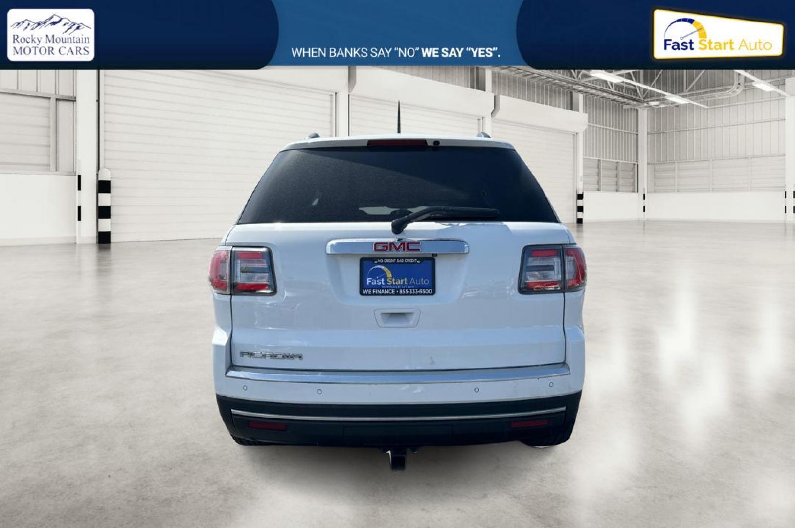2016 White GMC Acadia SLT-1 FWD (1GKKRRKD6GJ) with an 3.6L V6 DOHC 24V engine, 6A transmission, located at 7755 State Street, Midvale, UT, 84047, (801) 753-9063, 40.610329, -111.890656 - Photo#4