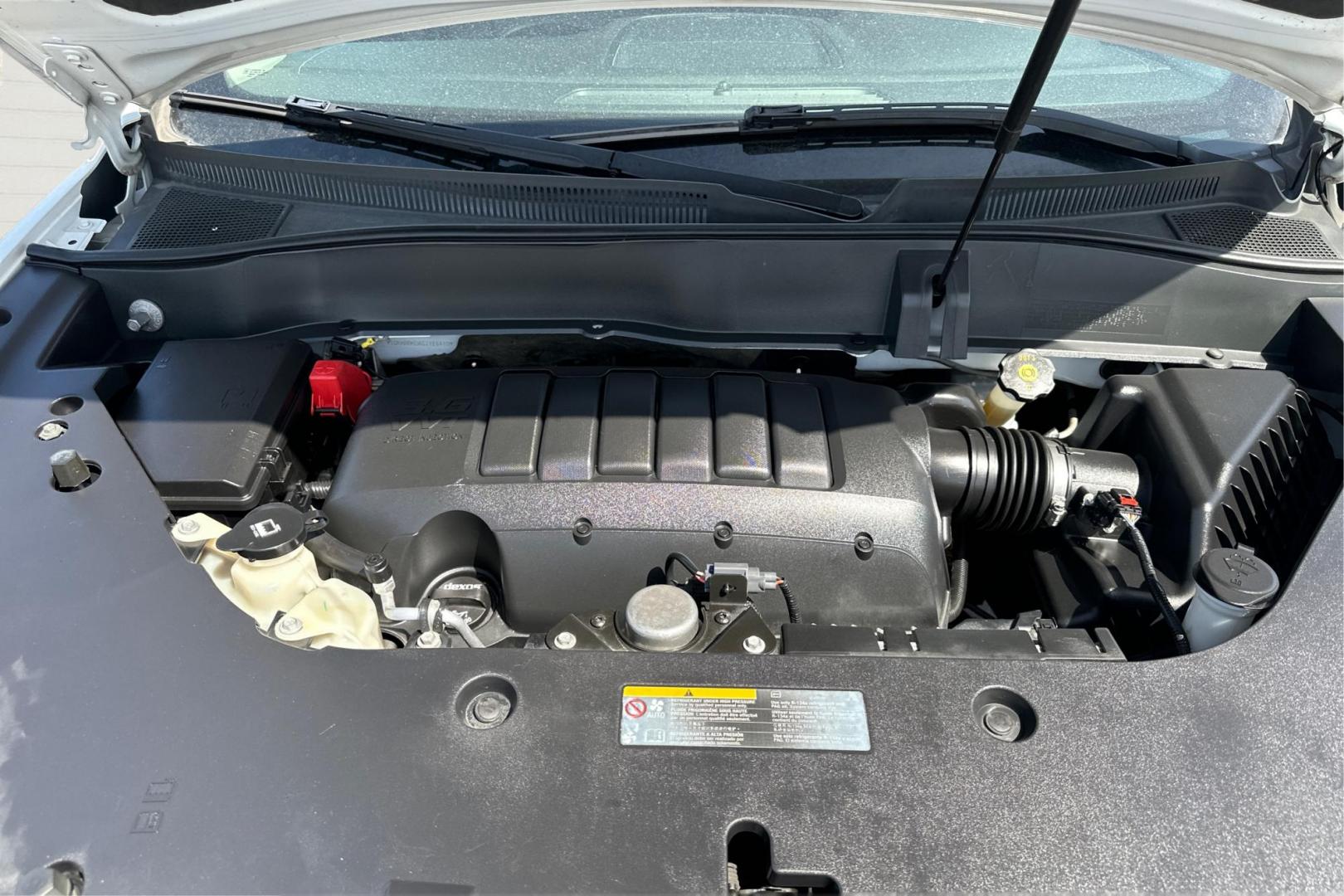 2016 White GMC Acadia SLT-1 FWD (1GKKRRKD6GJ) with an 3.6L V6 DOHC 24V engine, 6A transmission, located at 7755 State Street, Midvale, UT, 84047, (801) 753-9063, 40.610329, -111.890656 - Photo#10