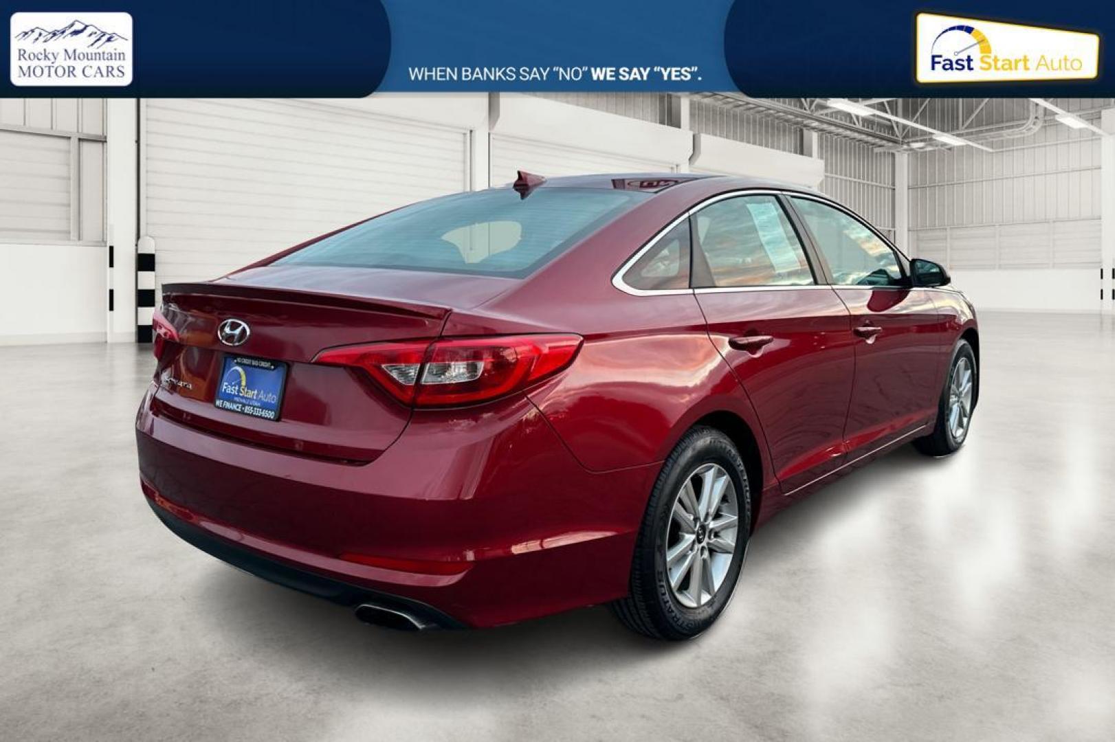 2016 Red Hyundai Sonata SE (5NPE24AF4GH) with an 2.4L L4 DOHC 16V engine, 7A transmission, located at 7755 State Street, Midvale, UT, 84047, (801) 753-9063, 40.610329, -111.890656 - Photo#2