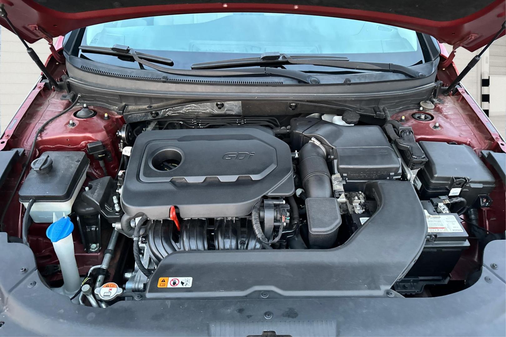 2016 Red Hyundai Sonata SE (5NPE24AF4GH) with an 2.4L L4 DOHC 16V engine, 7A transmission, located at 7755 State Street, Midvale, UT, 84047, (801) 753-9063, 40.610329, -111.890656 - Photo#10