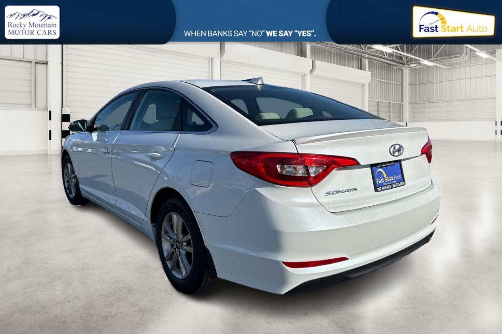 2016 White Hyundai Sonata SE (5NPE24AF4GH) with an 2.4L L4 DOHC 16V engine, 7A transmission, located at 7755 State Street, Midvale, UT, 84047, (801) 753-9063, 40.610329, -111.890656 - Photo#5