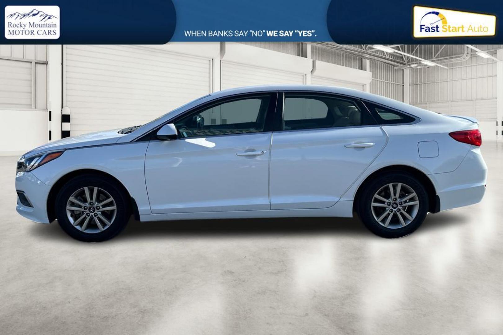 2016 White Hyundai Sonata SE (5NPE24AF4GH) with an 2.4L L4 DOHC 16V engine, 7A transmission, located at 7755 State Street, Midvale, UT, 84047, (801) 753-9063, 40.610329, -111.890656 - Photo#6