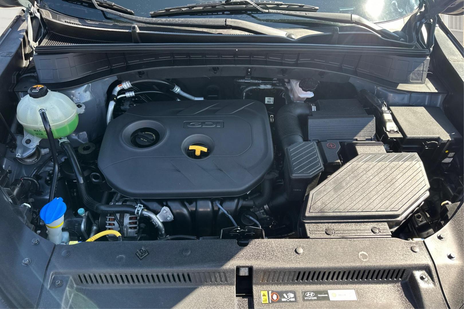 2016 Gray Hyundai Tucson SE w/Preferred Package (KM8J33A43GU) with an 2.0L L4 DOHC 16V engine, 6A transmission, located at 767 S State Road, Pleasant Grove, UT, 84062, (801) 785-1058, 40.354839, -111.736687 - Photo#10