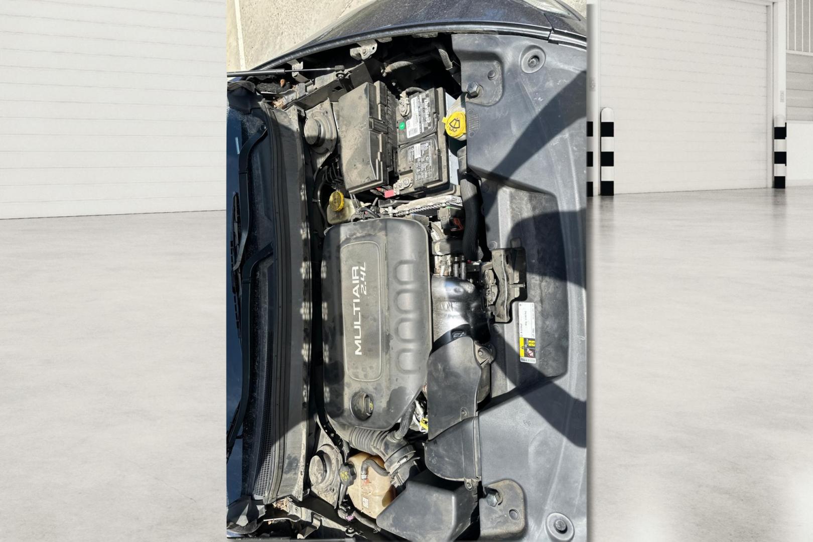 2016 Gray Jeep Cherokee Latitude FWD (1C4PJLCB3GW) with an 2.4L L4 DOHC 16V engine, 9A transmission, located at 767 S State Road, Pleasant Grove, UT, 84062, (801) 785-1058, 40.354839, -111.736687 - Photo#10