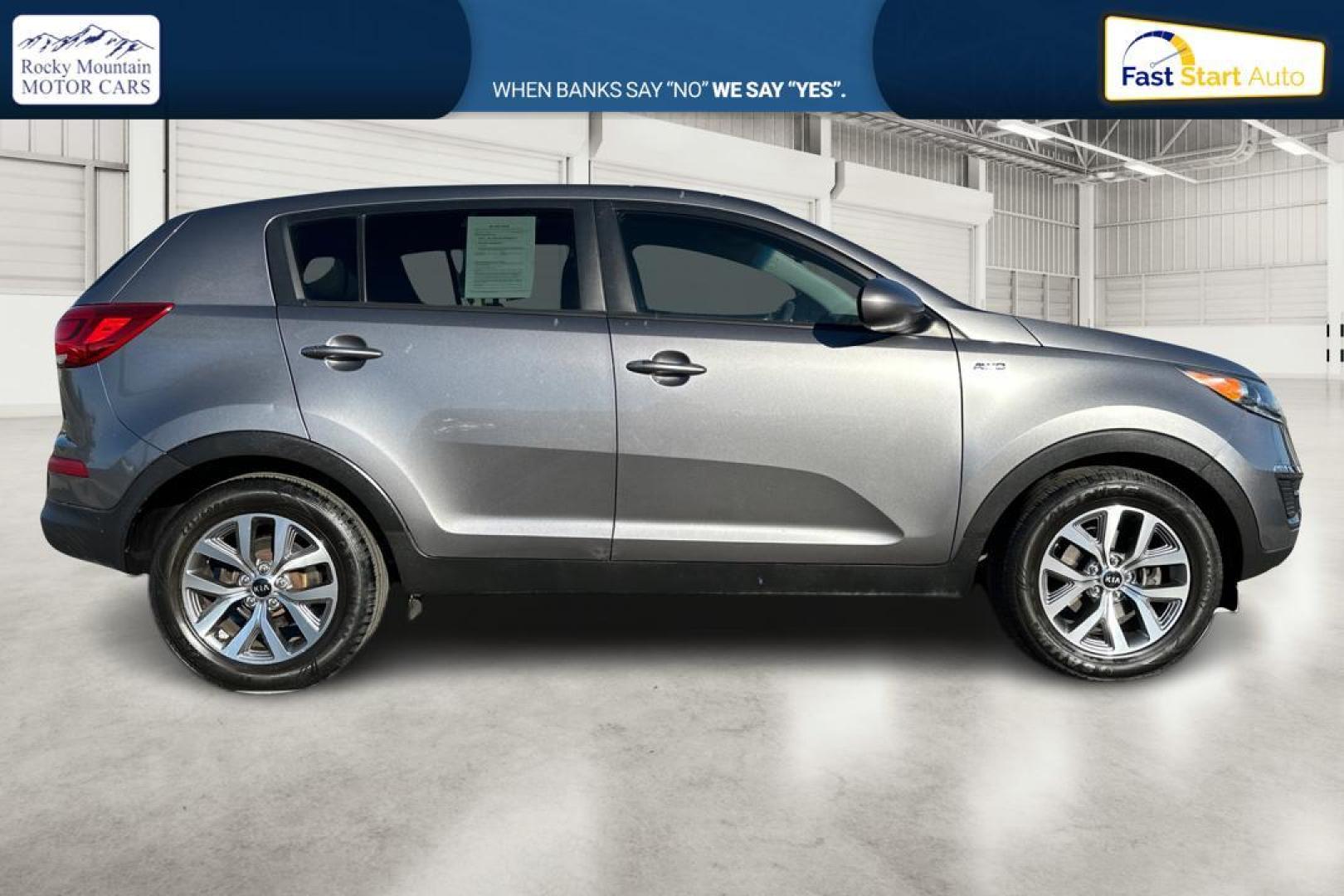 2016 Silver Kia Sportage LX AWD (KNDPBCAC7G7) with an 2.4L V6 DOHC 24V engine, 6-Speed Automatic transmission, located at 767 S State Road, Pleasant Grove, UT, 84062, (801) 785-1058, 40.354839, -111.736687 - Photo#1
