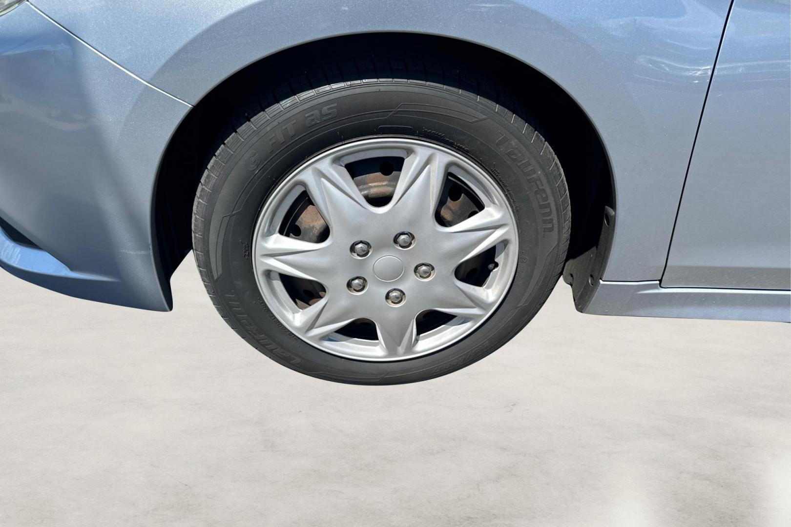 2016 Silver Subaru Legacy 2.5i (4S3BNAA61G3) with an 2.5L H4 SOHC 16V engine, CVT transmission, located at 7755 State Street, Midvale, UT, 84047, (801) 753-9063, 40.610329, -111.890656 - Photo#12
