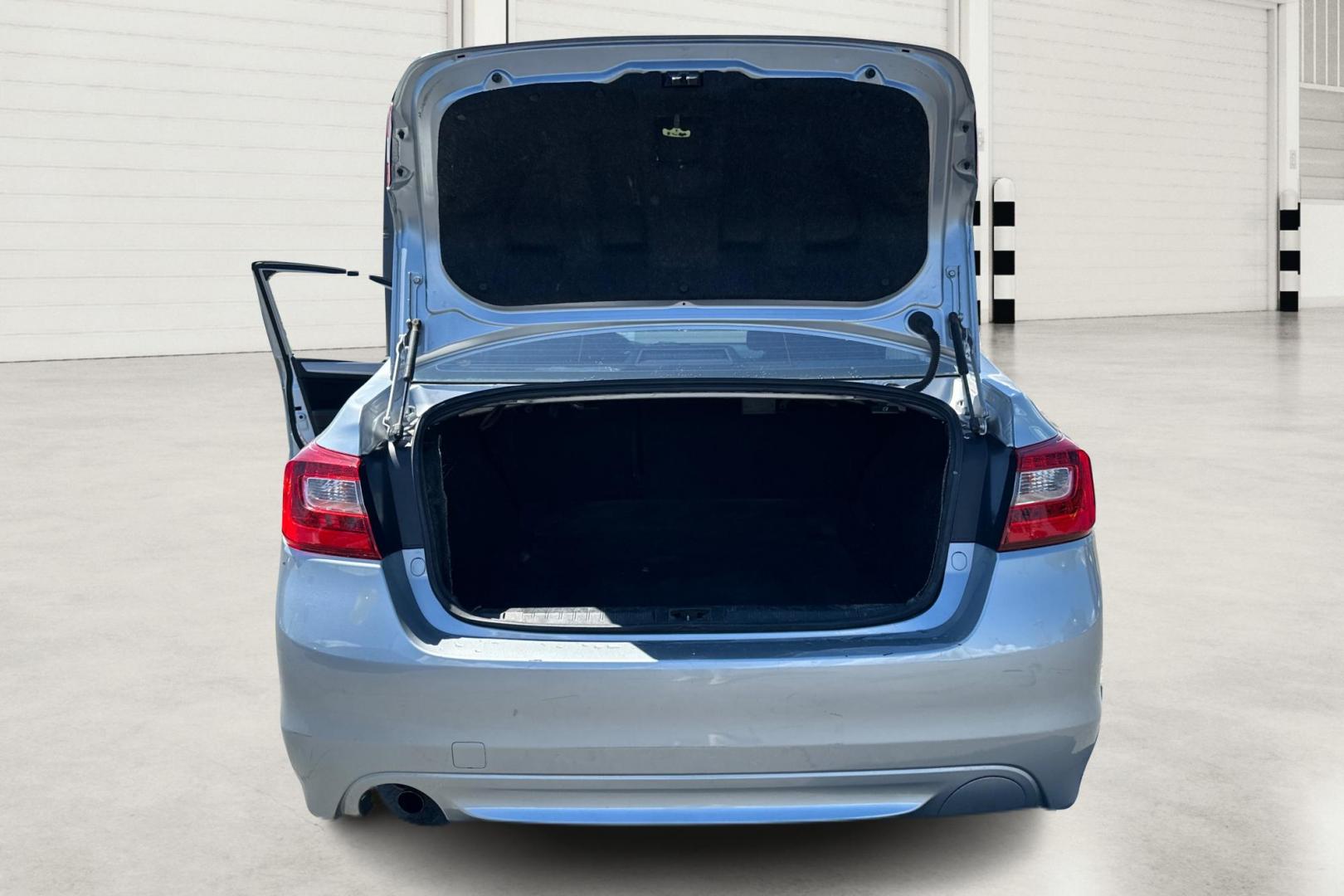 2016 Silver Subaru Legacy 2.5i (4S3BNAA61G3) with an 2.5L H4 SOHC 16V engine, CVT transmission, located at 7755 State Street, Midvale, UT, 84047, (801) 753-9063, 40.610329, -111.890656 - Photo#13