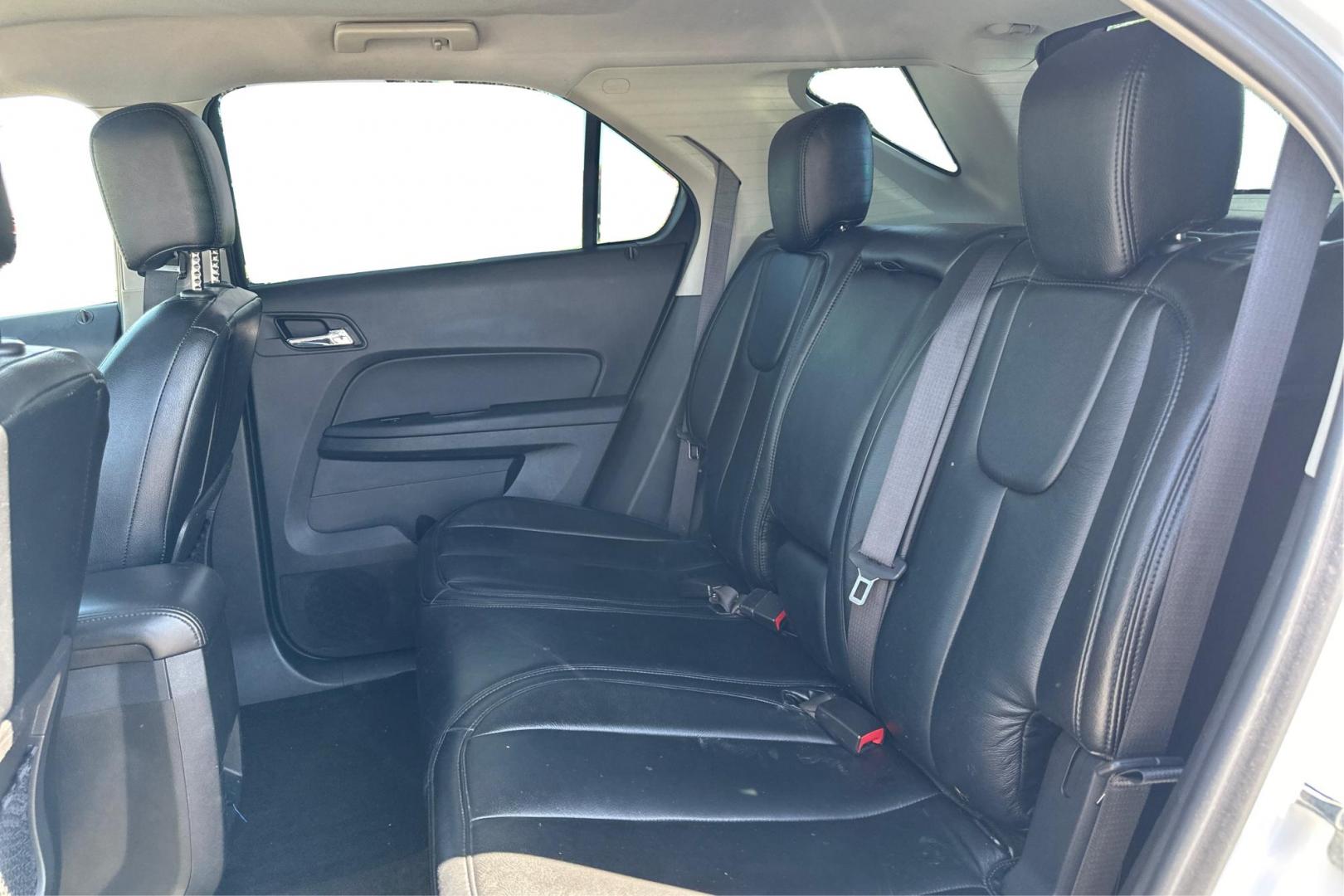 2017 White Chevrolet Equinox LS 2WD (2GNALBEK5H6) with an 2.4L L4 DOHC 16V FFV engine, 6A transmission, located at 7755 State Street, Midvale, UT, 84047, (801) 753-9063, 40.610329, -111.890656 - Photo#15