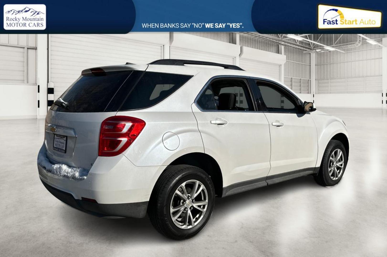 2017 White Chevrolet Equinox LT 2WD (2GNALCEK5H1) with an 2.4L L4 DOHC 16V FFV engine, 6A transmission, located at 7755 State Street, Midvale, UT, 84047, (801) 753-9063, 40.610329, -111.890656 - Photo#2