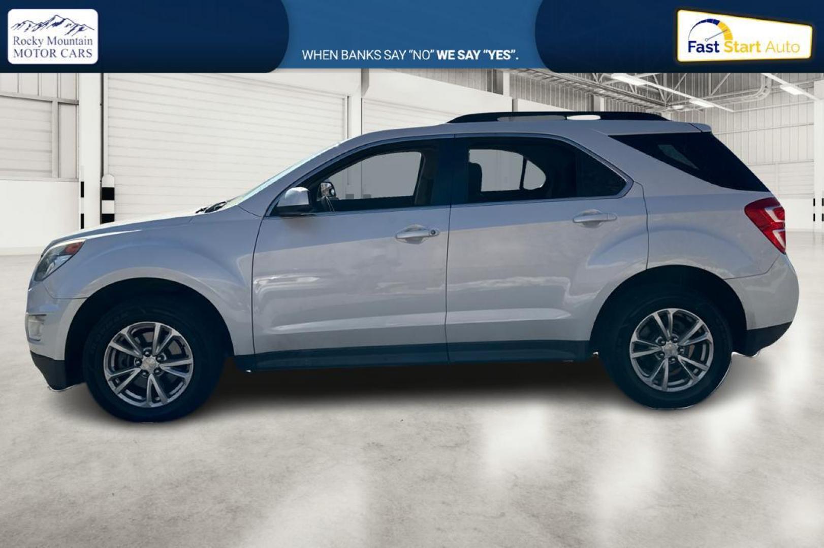 2017 White Chevrolet Equinox LT 2WD (2GNALCEK5H1) with an 2.4L L4 DOHC 16V FFV engine, 6A transmission, located at 7755 State Street, Midvale, UT, 84047, (801) 753-9063, 40.610329, -111.890656 - Photo#6