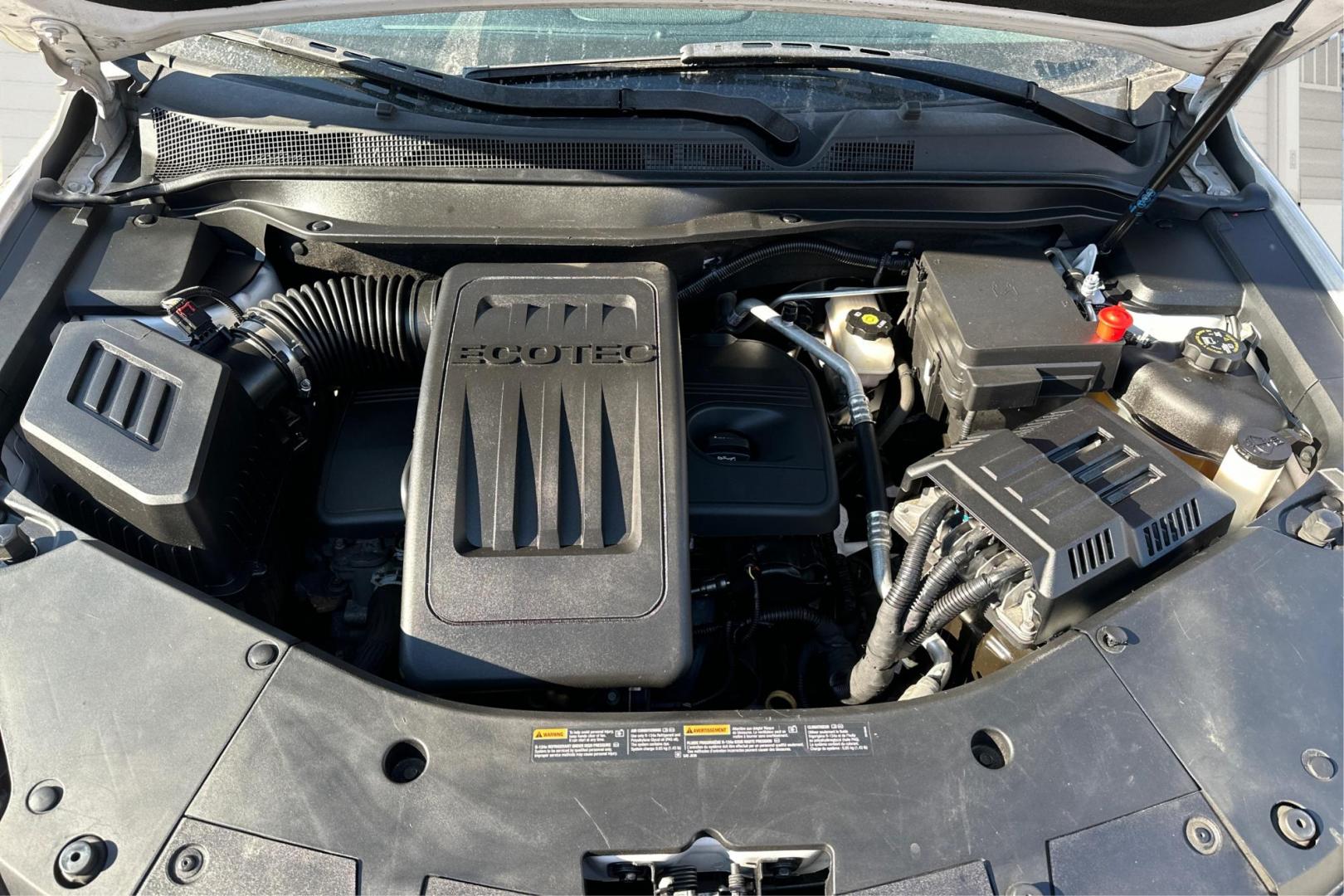 2017 White Chevrolet Equinox LT 2WD (2GNALCEK5H1) with an 2.4L L4 DOHC 16V FFV engine, 6A transmission, located at 7755 State Street, Midvale, UT, 84047, (801) 753-9063, 40.610329, -111.890656 - Photo#10