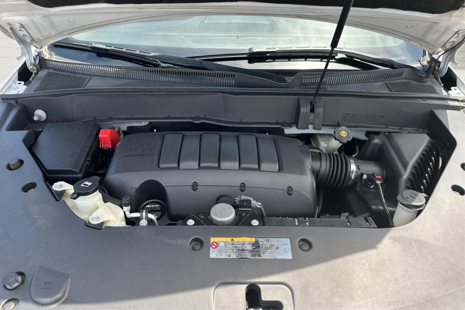 2017 White Chevrolet Traverse Premier FWD (1GNKRJKDXHJ) with an 3.6L V6 DOHC 24V engine, 6A transmission, located at 767 S State Road, Pleasant Grove, UT, 84062, (801) 785-1058, 40.354839, -111.736687 - Photo#10