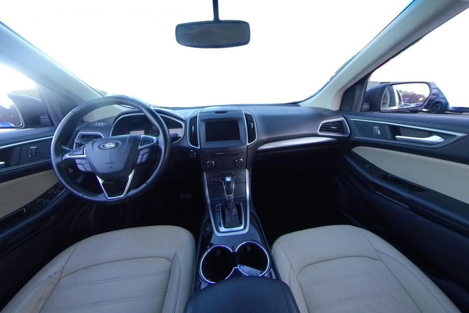 2017 Gray Ford Edge SEL FWD (2FMPK3J93HB) with an 2.0L L4 DOHC 16V engine, 6A transmission, located at 767 S State Road, Pleasant Grove, UT, 84062, (801) 785-1058, 40.354839, -111.736687 - Photo#14