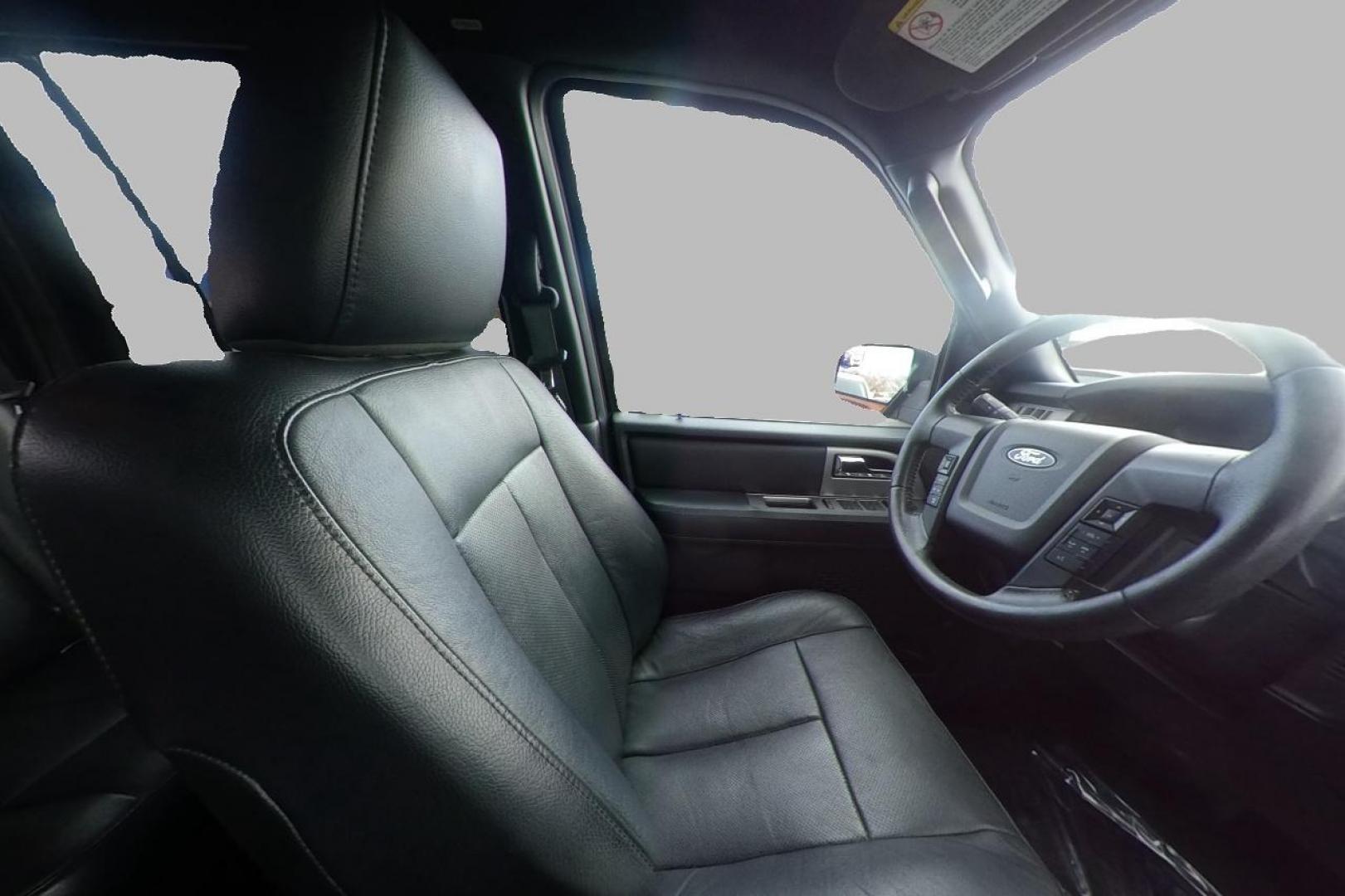 2017 Black Ford Expedition XLT 2WD (1FMJU1HTXHE) with an 3.5L V6 DOHC 24V FFV engine, 6A transmission, located at 7755 State Street, Midvale, UT, 84047, (801) 753-9063, 40.610329, -111.890656 - Photo#19