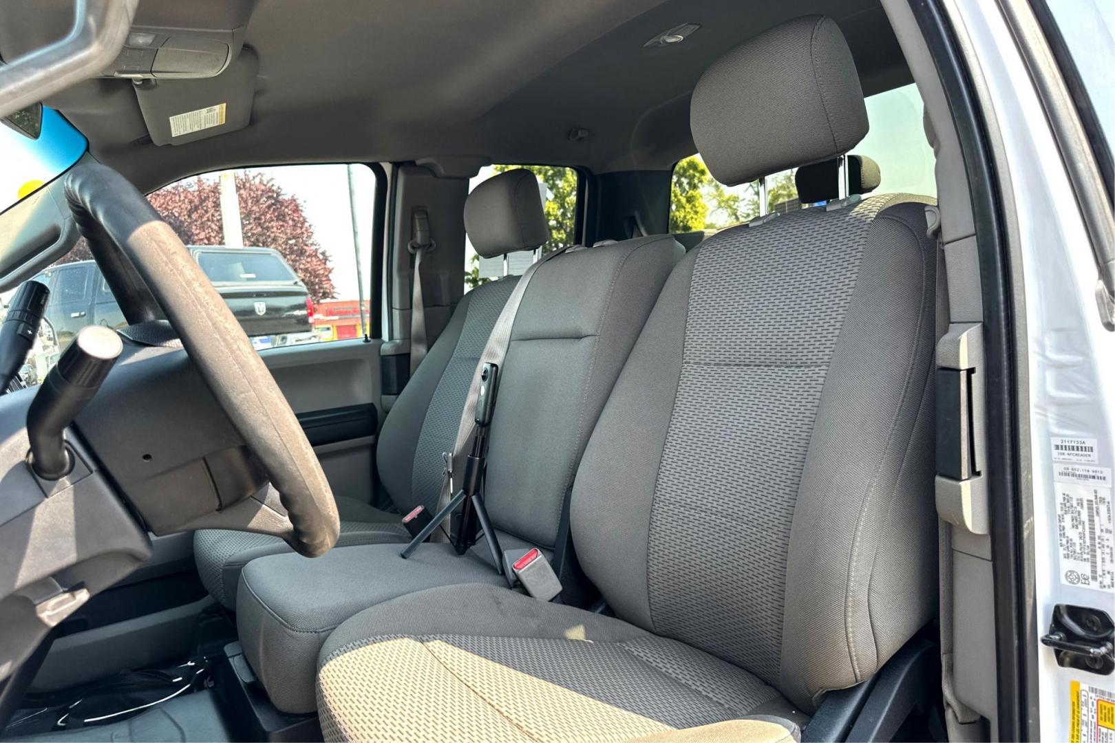 2017 White Ford F-150 Lariat SuperCab 8-ft. 4WD (1FTFX1EFXHF) with an 5.0L V8 engine, 6A transmission, located at 7755 State Street, Midvale, UT, 84047, (801) 753-9063, 40.610329, -111.890656 - Photo#14