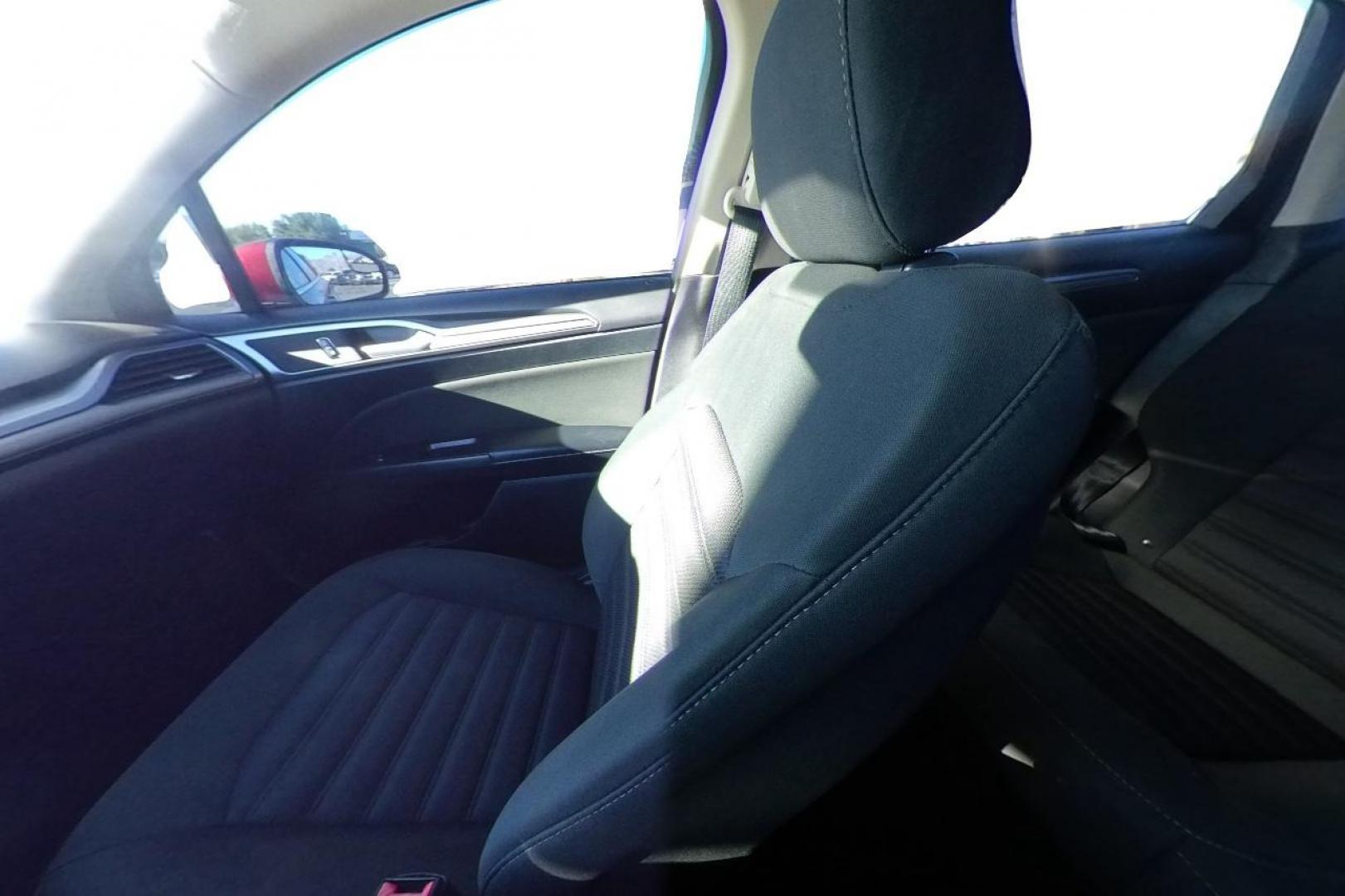 2017 Red Ford Fusion SE (3FA6P0H79HR) with an 2.5L L4 DOHC 16V engine, 6A transmission, located at 767 S State Road, Pleasant Grove, UT, 84062, (801) 785-1058, 40.354839, -111.736687 - Photo#17