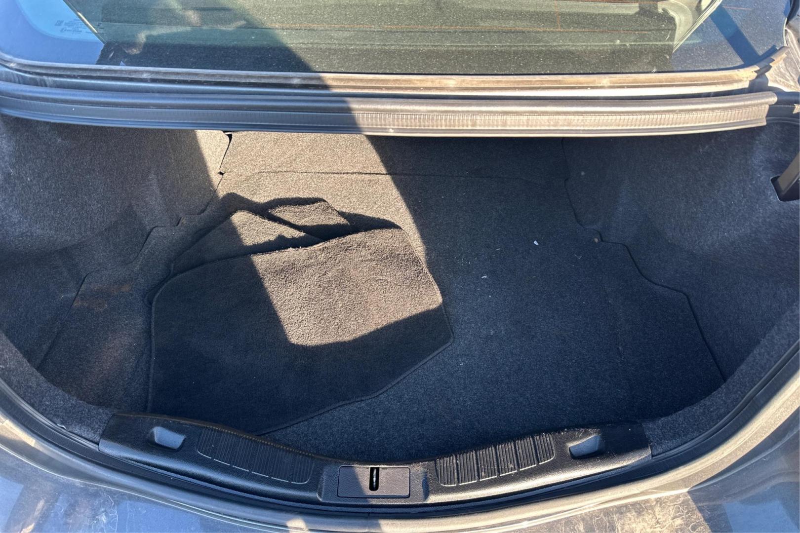 2017 Gray Ford Fusion SE (3FA6P0H74HR) with an 2.5L L4 DOHC 16V engine, 6A transmission, located at 767 S State Road, Pleasant Grove, UT, 84062, (801) 785-1058, 40.354839, -111.736687 - Photo#13