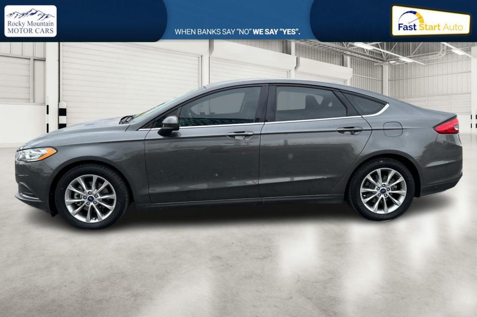 2017 Gray Ford Fusion SE (3FA6P0H73HR) with an 2.5L L4 DOHC 16V engine, 6A transmission, located at 7755 State Street, Midvale, UT, 84047, (801) 753-9063, 40.610329, -111.890656 - Photo#6