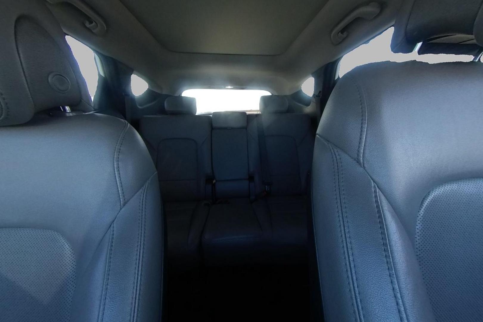 2017 White Hyundai Santa Fe Sport 2.4 FWD (5NMZU3LB2HH) with an 2.4L L4 DOHC 16V engine, 6A transmission, located at 7755 State Street, Midvale, UT, 84047, (801) 753-9063, 40.610329, -111.890656 - Photo#18
