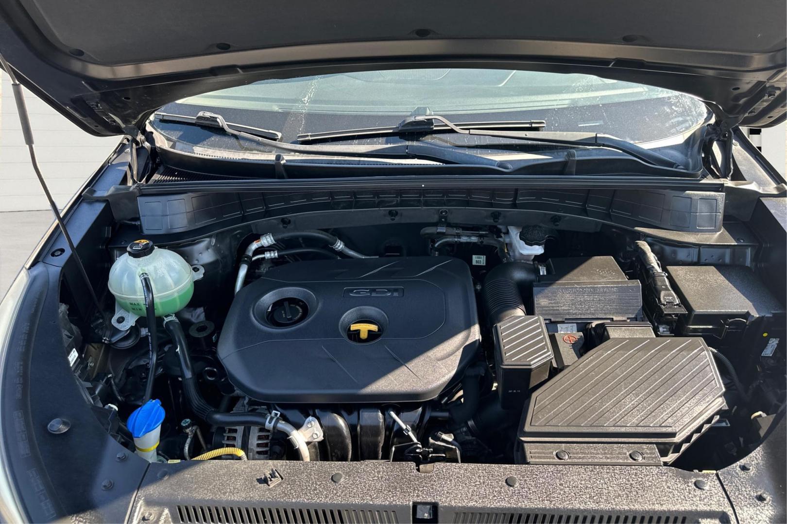 2017 Black Hyundai Tucson SE w/Preferred Package (KM8J33A41HU) with an 2.0L L4 DOHC 16V engine, 6A transmission, located at 7755 State Street, Midvale, UT, 84047, (801) 753-9063, 40.610329, -111.890656 - Photo#8
