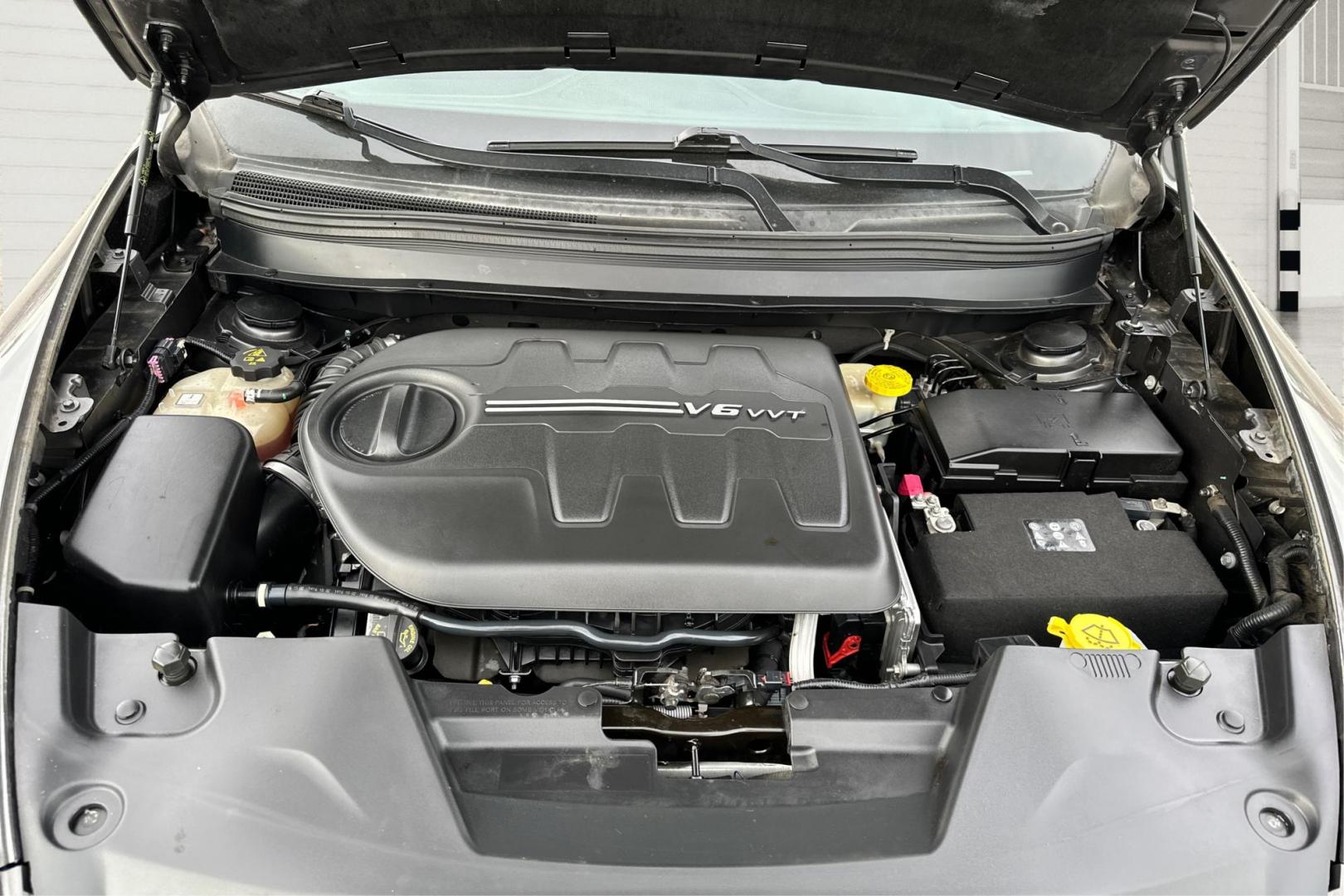 2017 Gray Jeep Cherokee Latitude FWD (1C4PJLCS5HW) with an 3.2L V6 DOHC 24V engine, 9A transmission, located at 7755 State Street, Midvale, UT, 84047, (801) 753-9063, 40.610329, -111.890656 - Photo#10