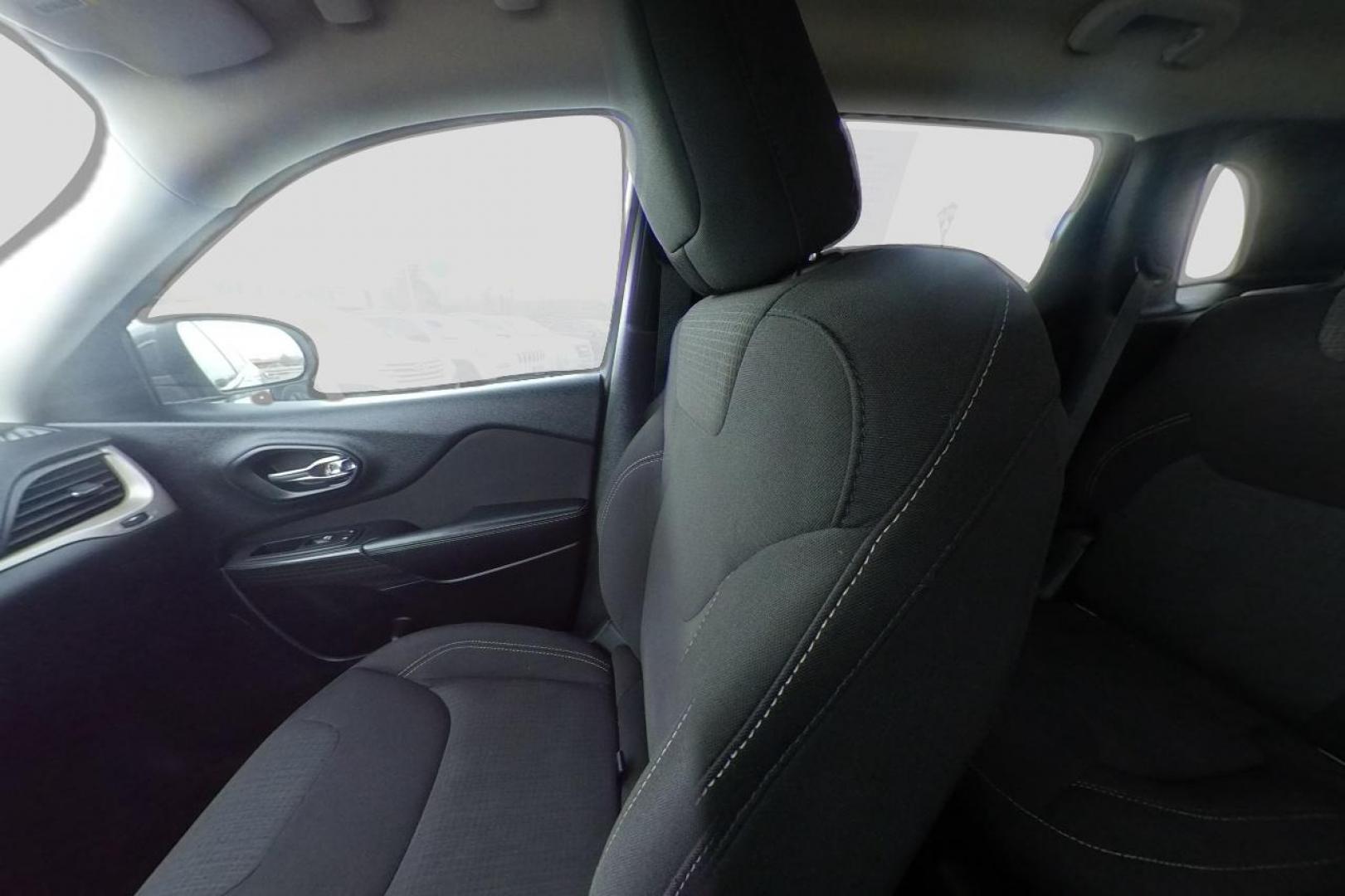 2017 Gray Jeep Cherokee Latitude FWD (1C4PJLCS5HW) with an 3.2L V6 DOHC 24V engine, 9A transmission, located at 7755 State Street, Midvale, UT, 84047, (801) 753-9063, 40.610329, -111.890656 - Photo#17