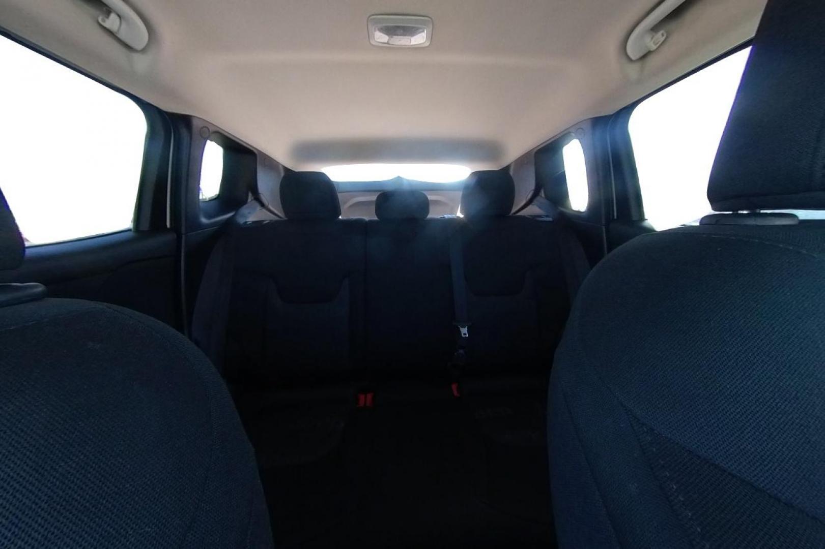 2017 White Jeep Renegade Latitude FWD (ZACCJABBXHP) with an 2.4L L4 DOHC 16V engine, 6M transmission, located at 7755 State Street, Midvale, UT, 84047, (801) 753-9063, 40.610329, -111.890656 - Photo#18