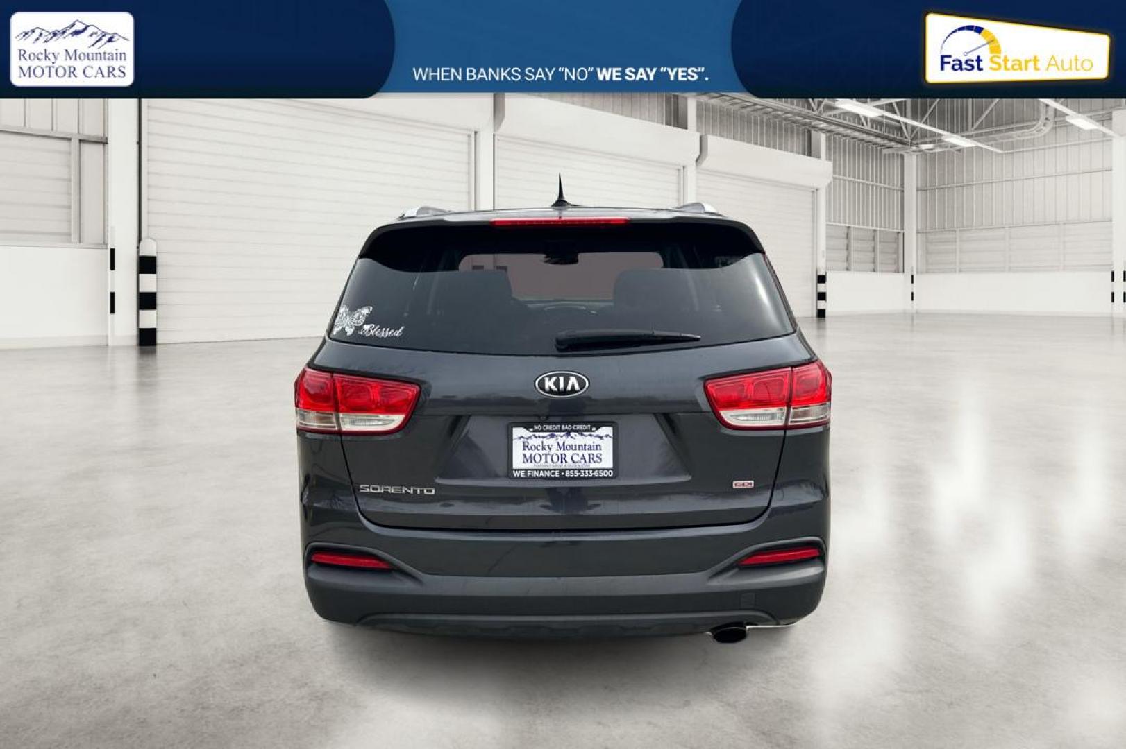 2017 Gray Kia Sorento LX AWD (5XYPGDA36HG) with an 2.4L L4 DOHC 16V engine, 6A transmission, located at 7755 State Street, Midvale, UT, 84047, (801) 753-9063, 40.610329, -111.890656 - Photo#4